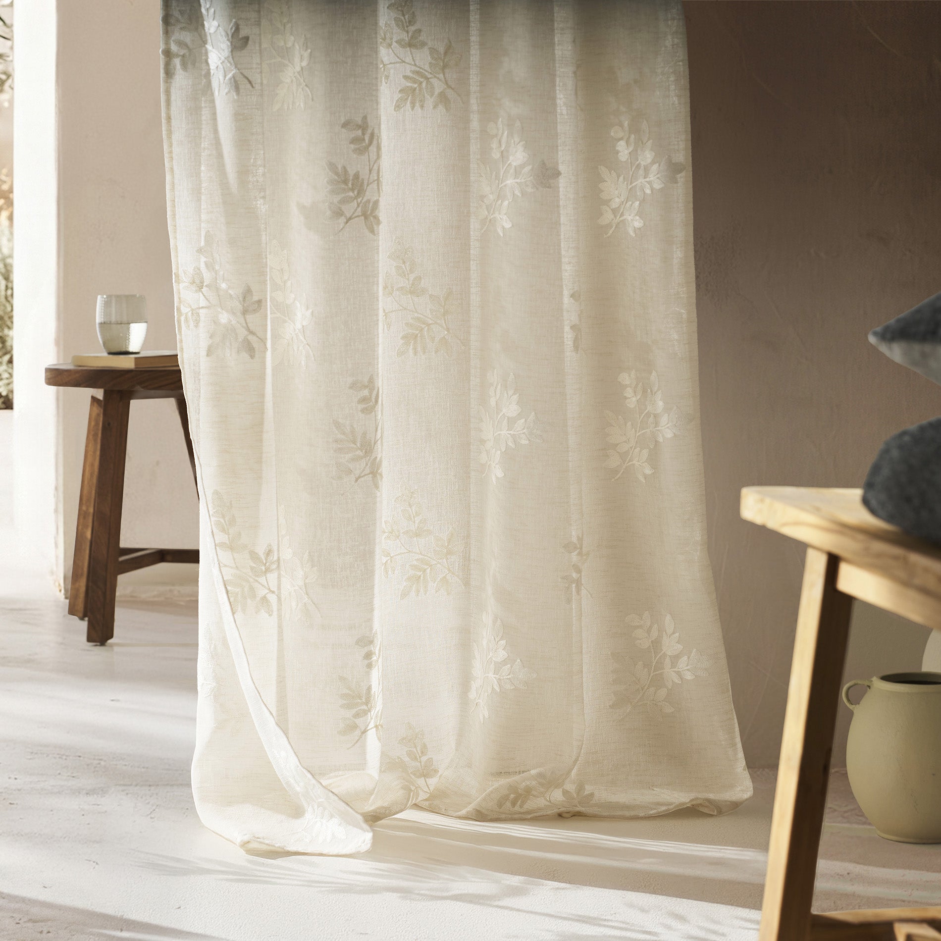 Curtain with studs 140x280cm Leaf Beige AW24 532/06