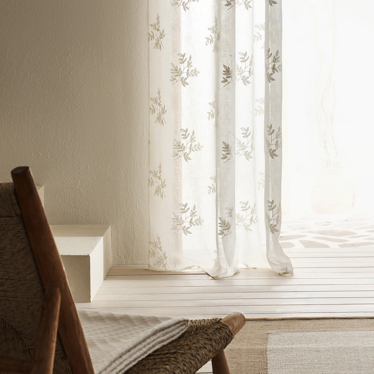 Curtain with studs 140x280cm Leaf Offwhite AW24 532/05