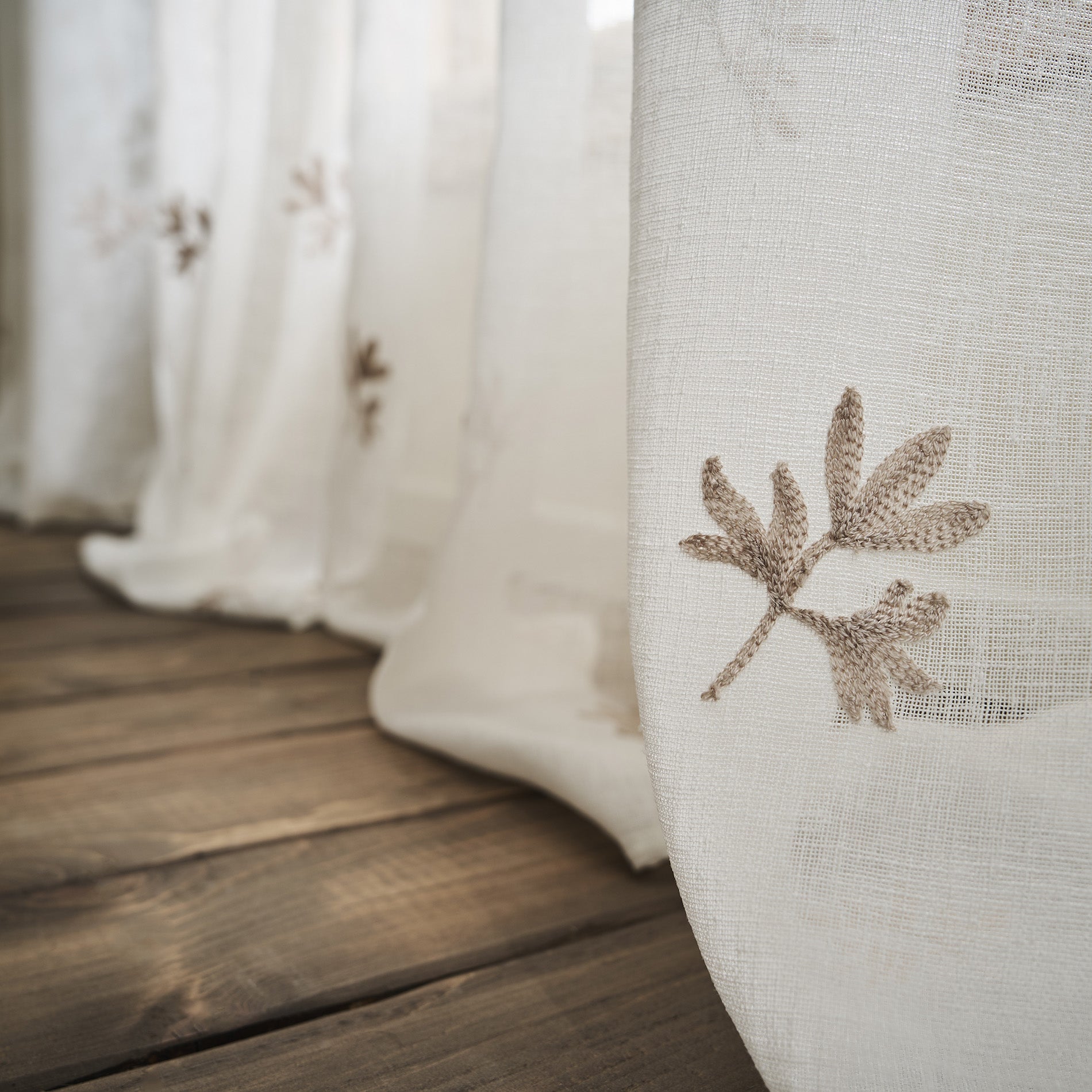 Curtain with studs 140x280cm Nairna 534