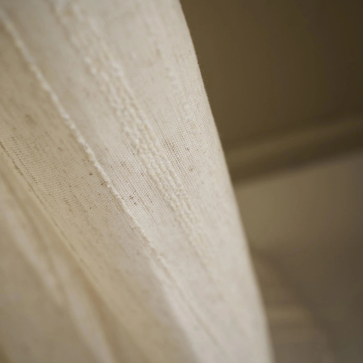 Κουρτίνα με τρουκς Odelina Offwhite 103/05