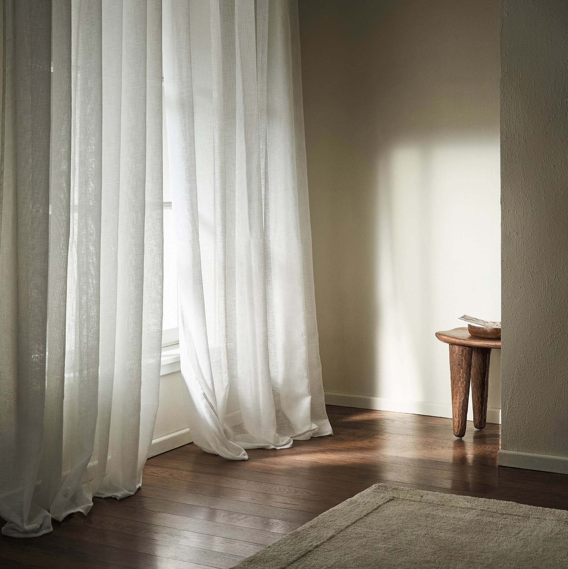 Combe Offwhite 502/05 Curtain with studs