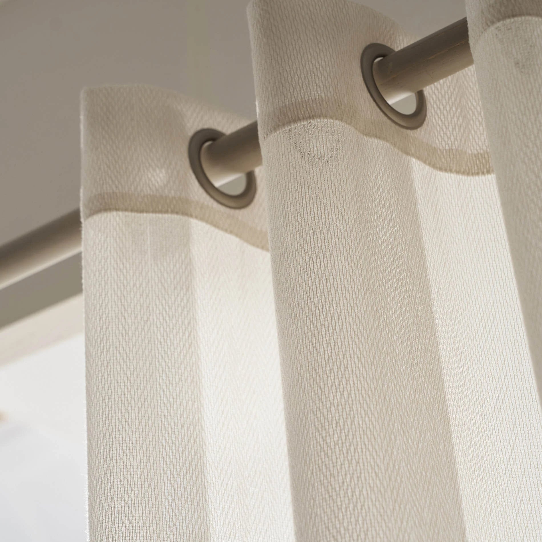 Κουρτίνα με τρουκς Velmira Beige 509