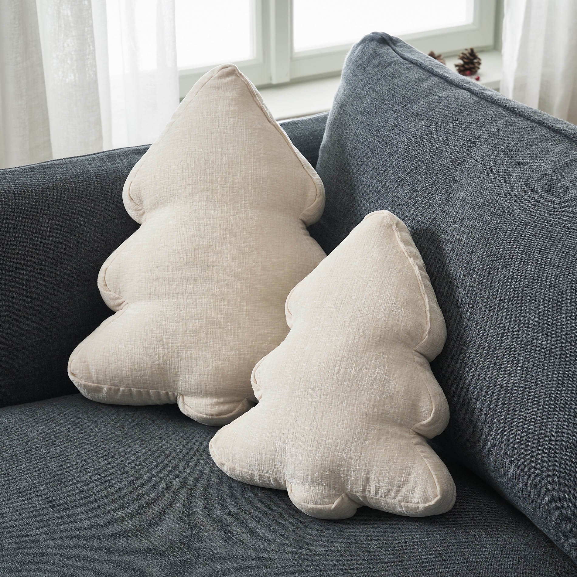 Pillow with filling Xmas Ecru 283