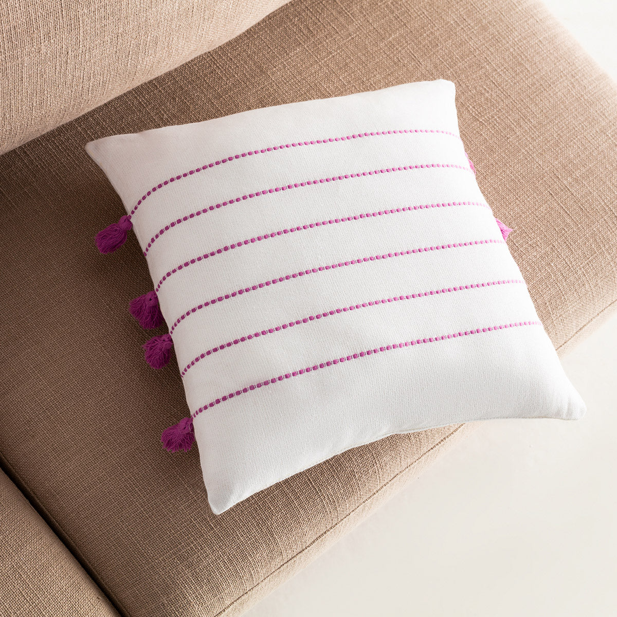 Μαξιλαροθήκη 43x43cm Maira Φουξ 540