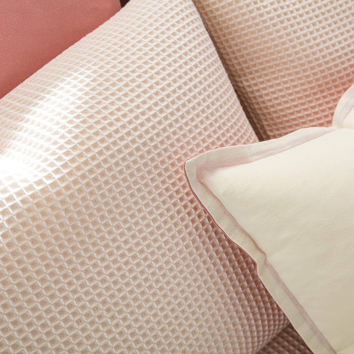 Pillowcase 50x70cm Beehive Vanilla 571/ 05