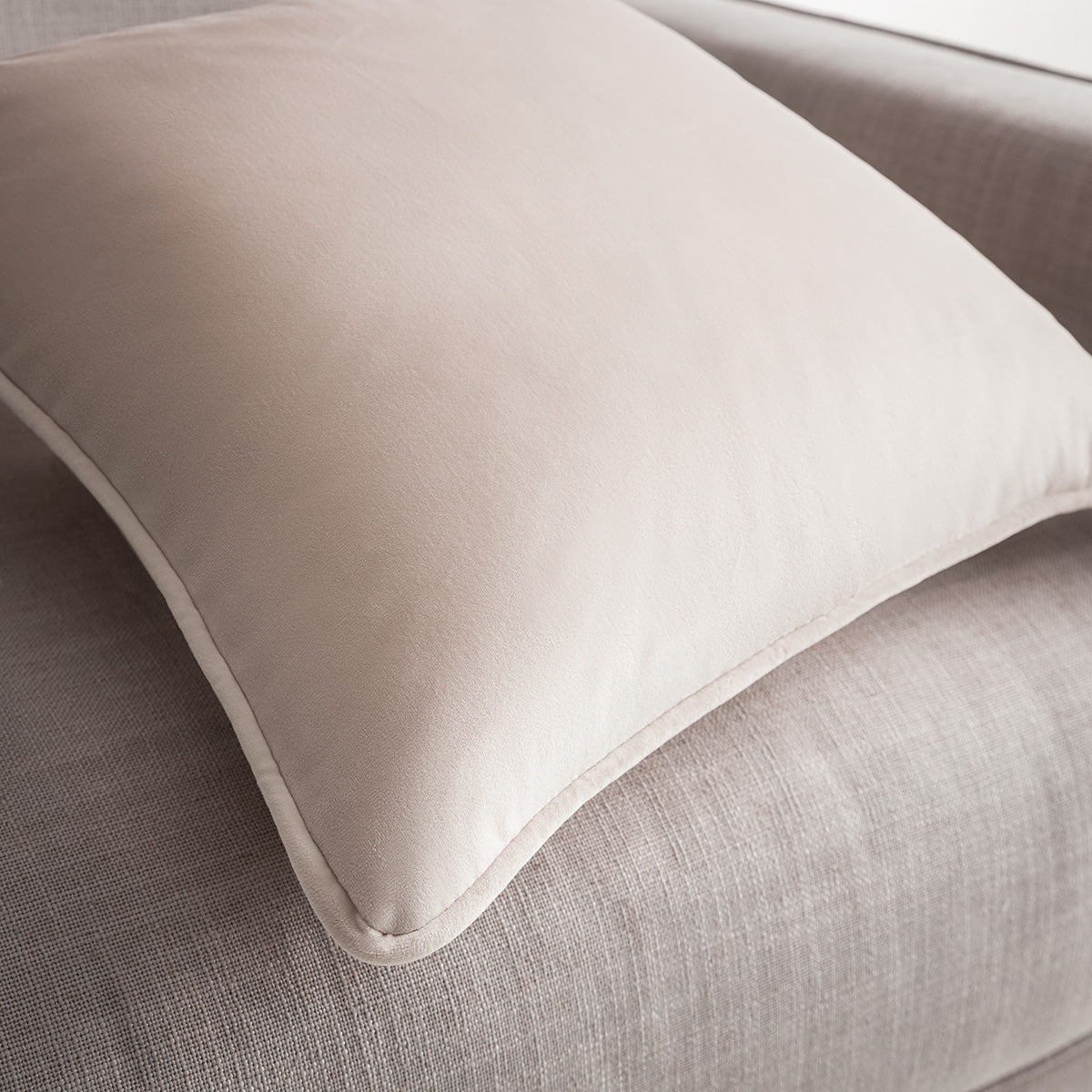 Pillowcase 43x43cm Winter Moon Ecru 711/ 05