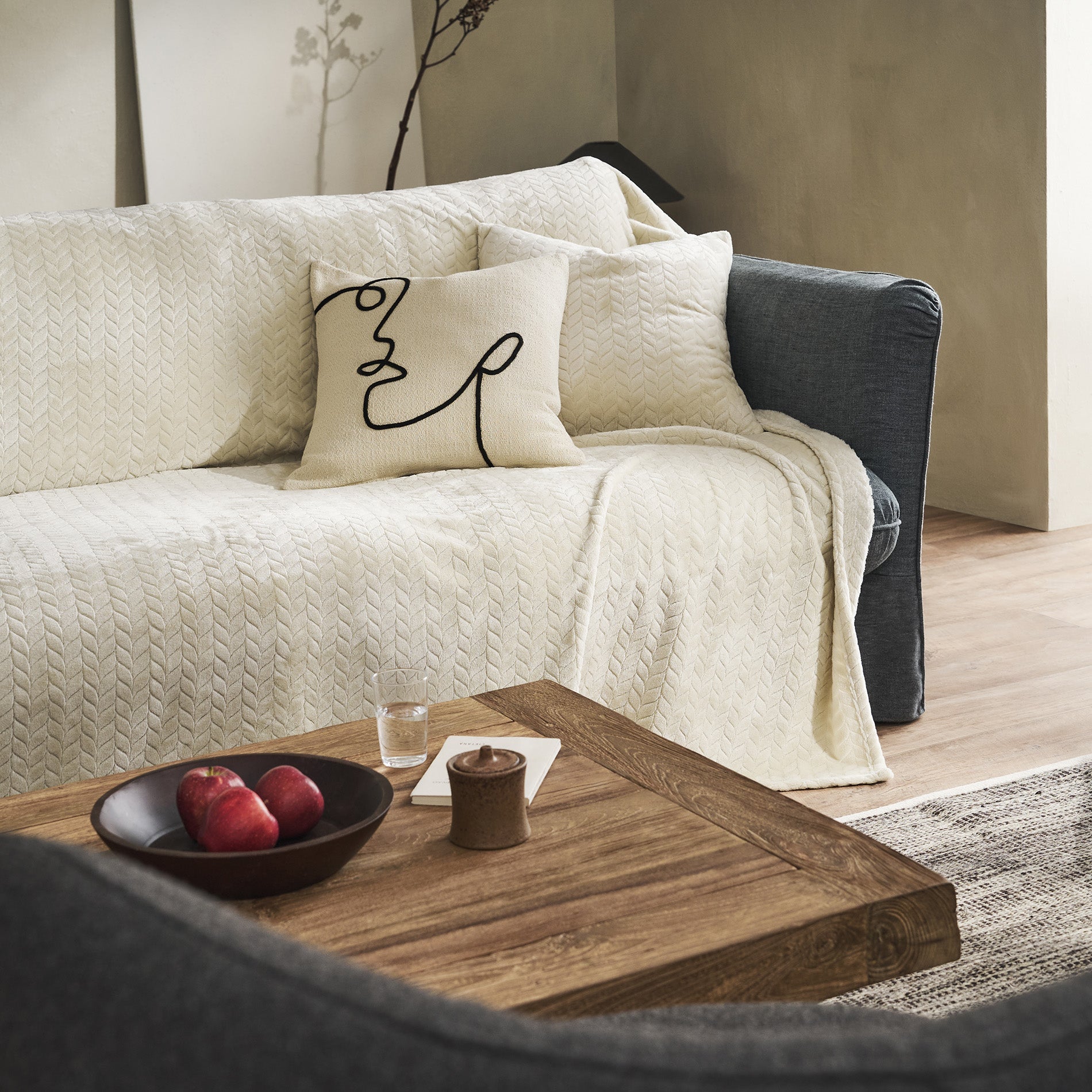 Julien Cotton Throw Beige 114/05