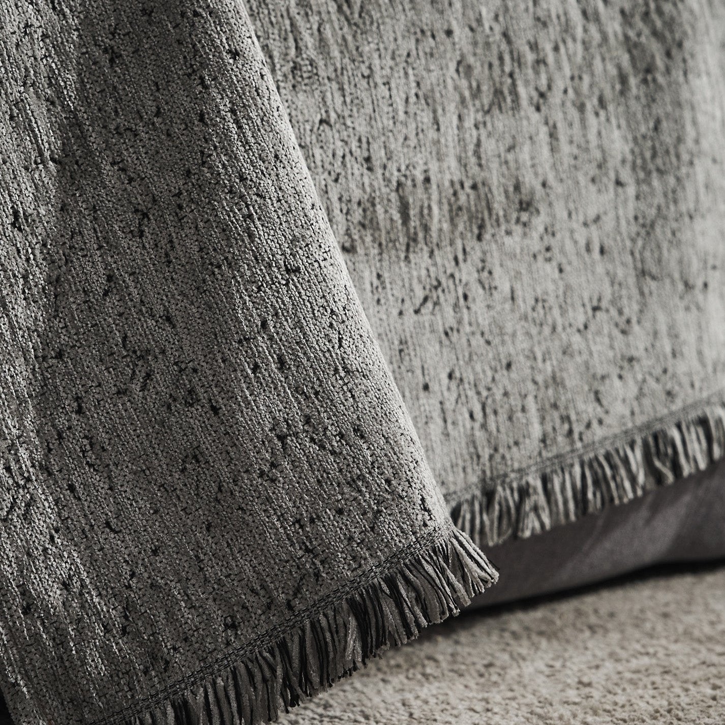 Throw Yrsa Cloud Grey 141/15