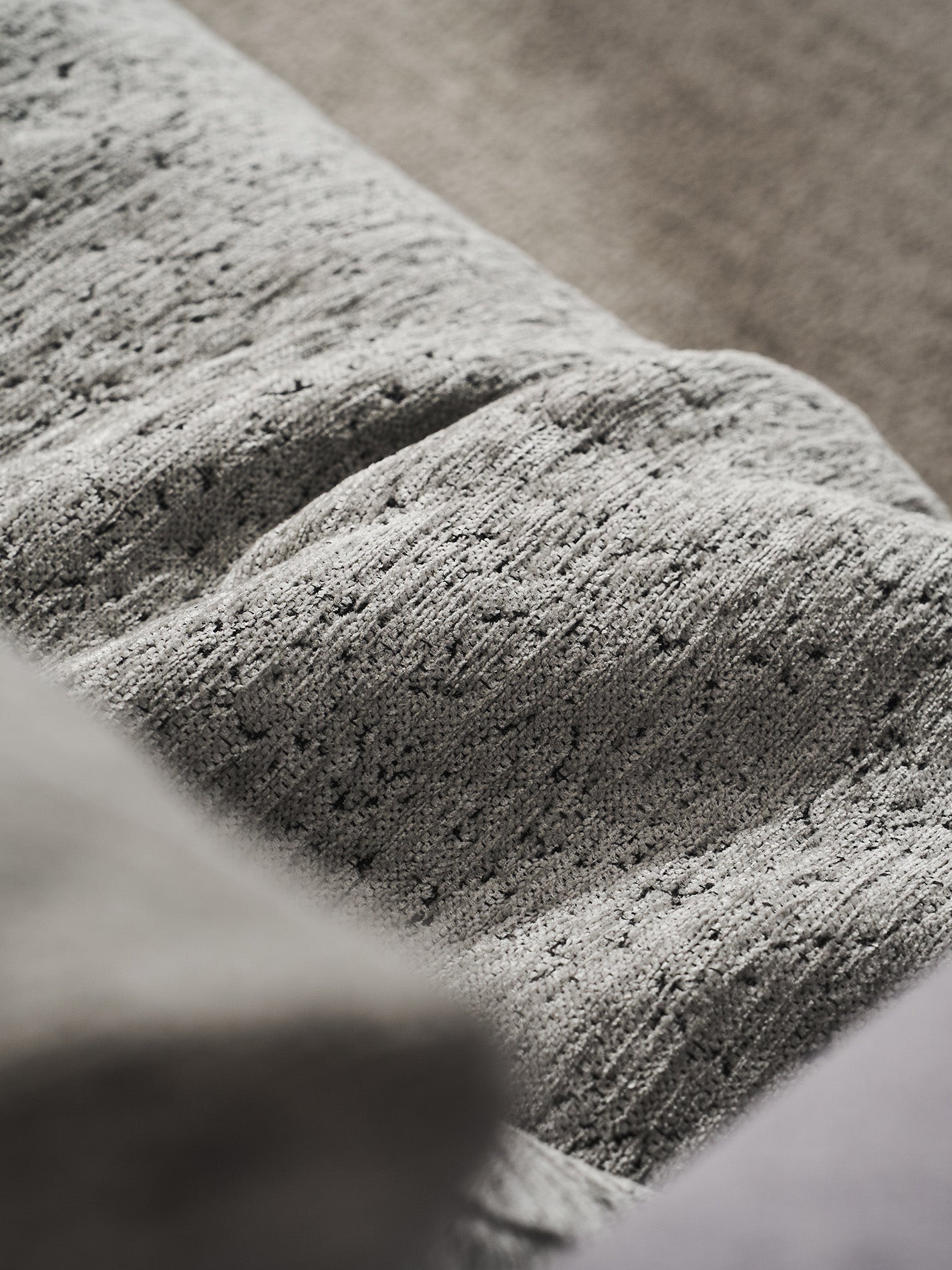 Throw Yrsa Cloud Grey 141/15