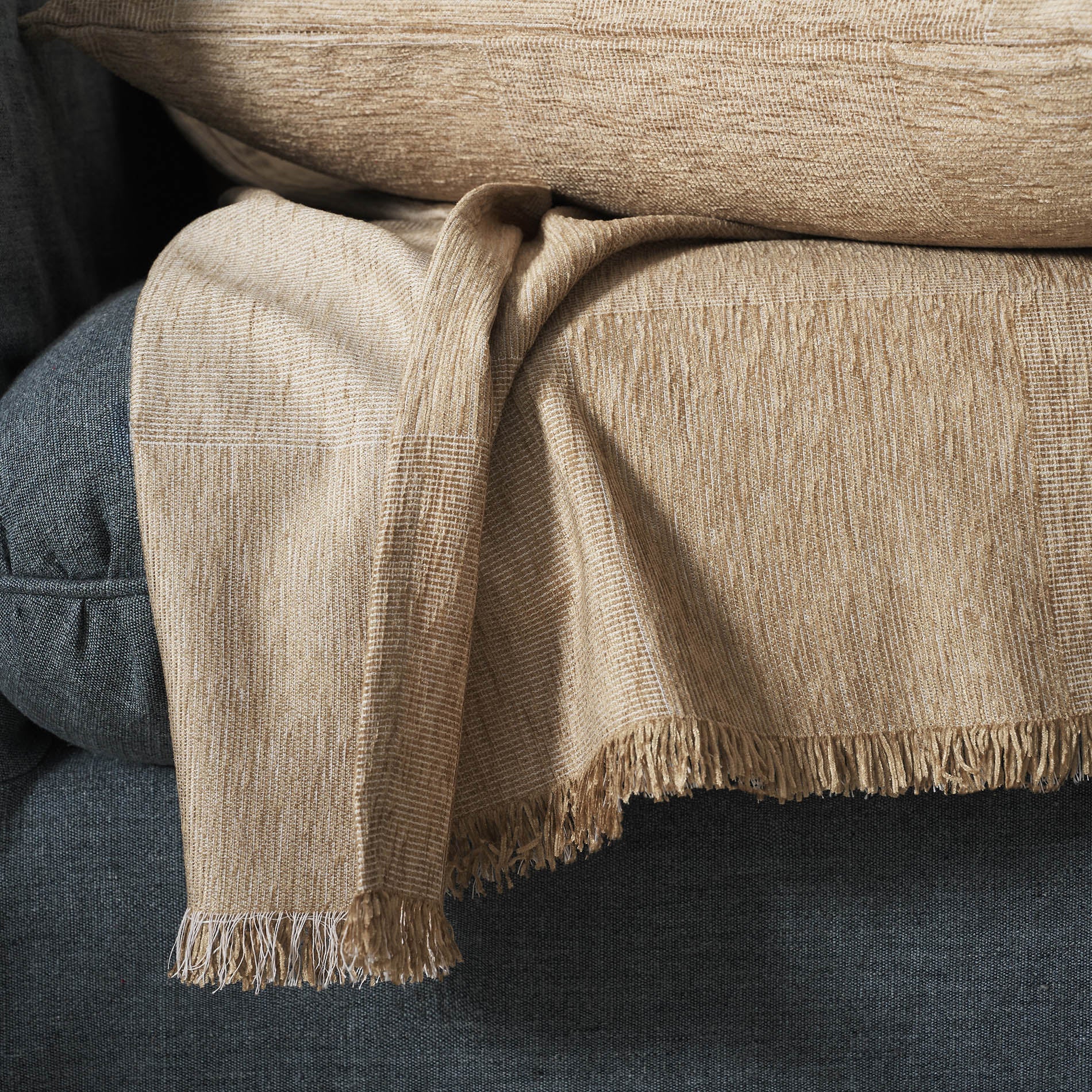 Throw Zephyr Sesame Beige 146/06