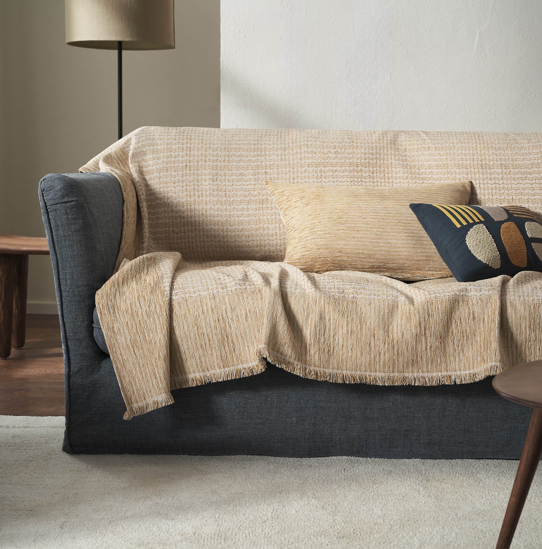 Meadow Leaf Gold Throw 160/04