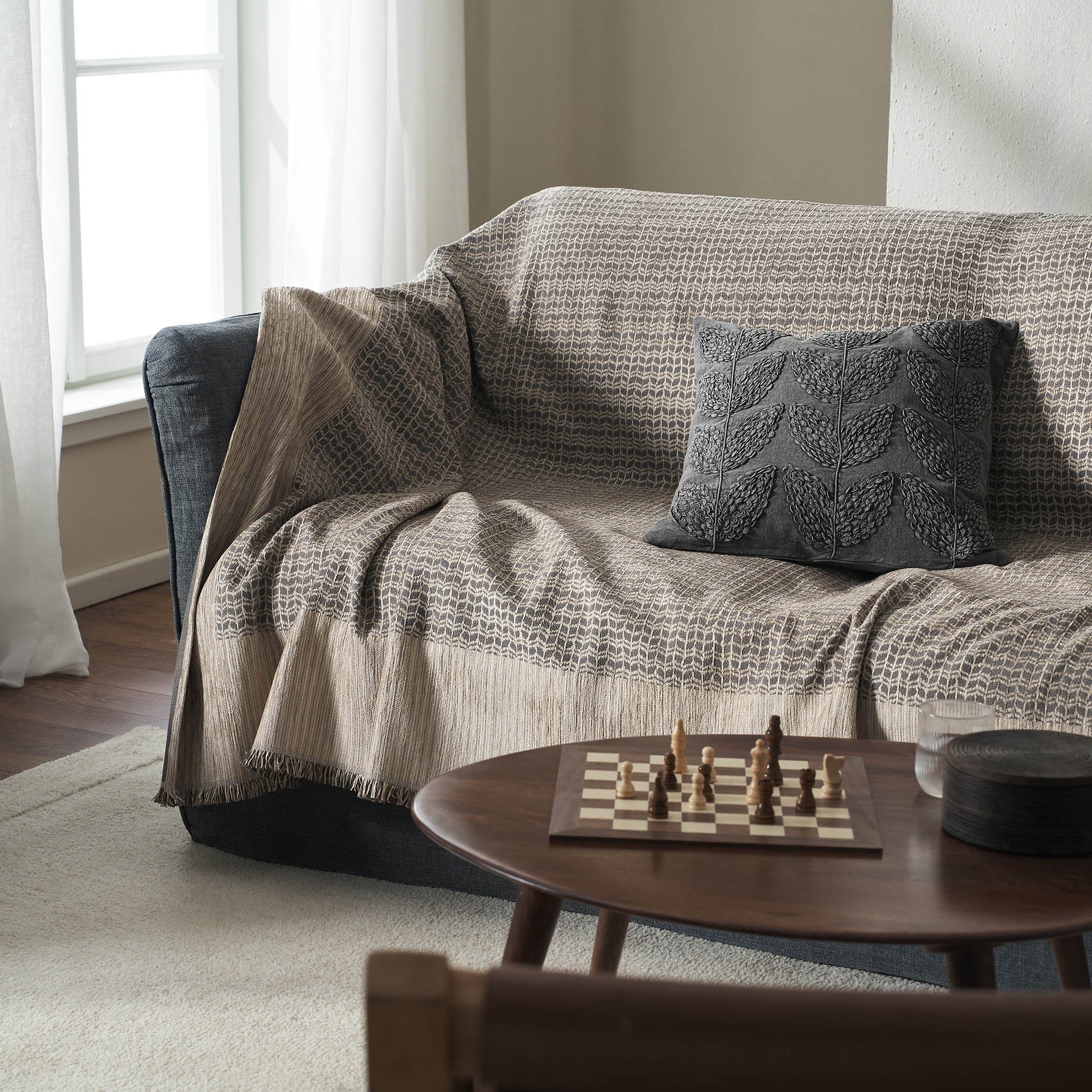 Meadow Throw Ink Grey 160/14