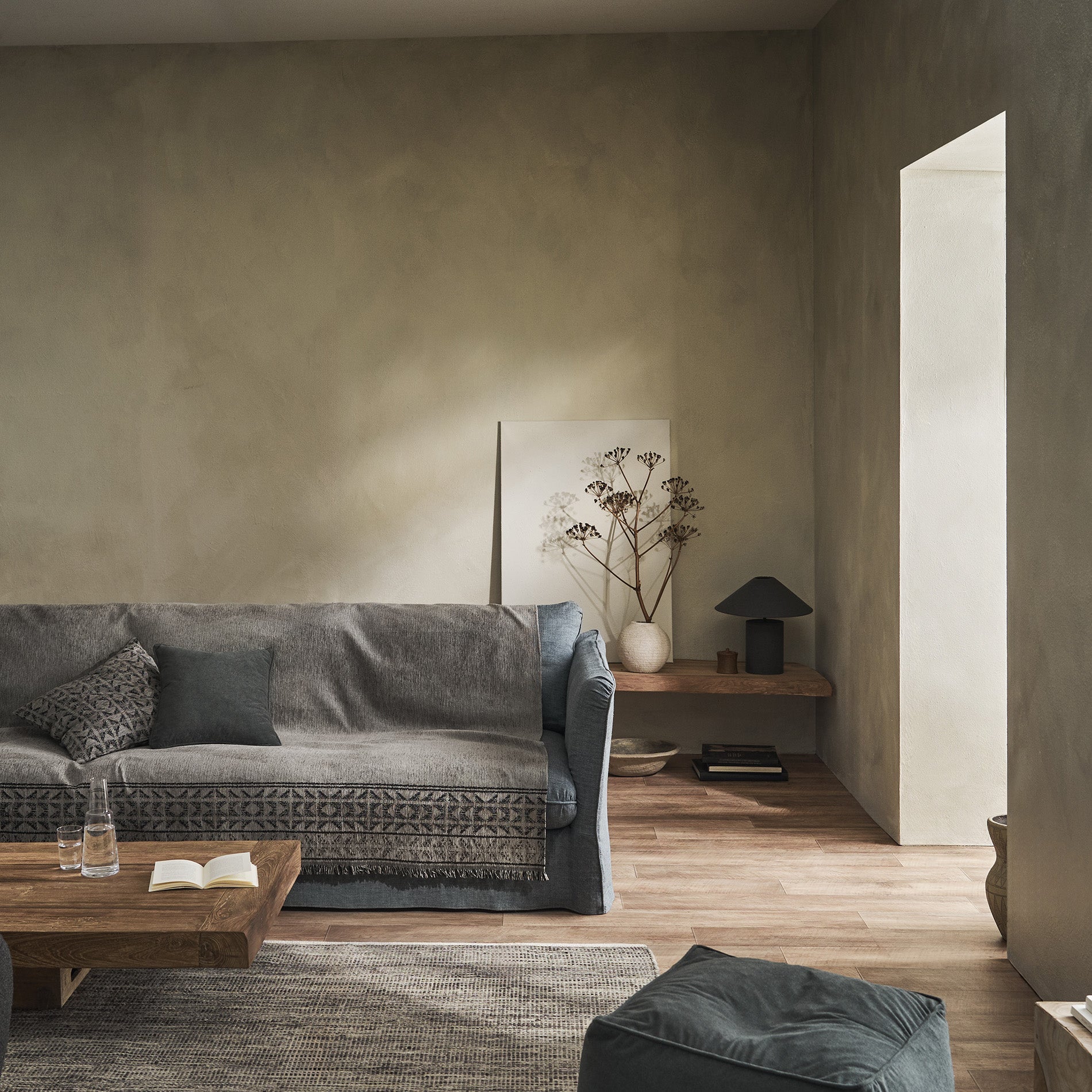 Throw Indira Ash Beige/ Black 258/13