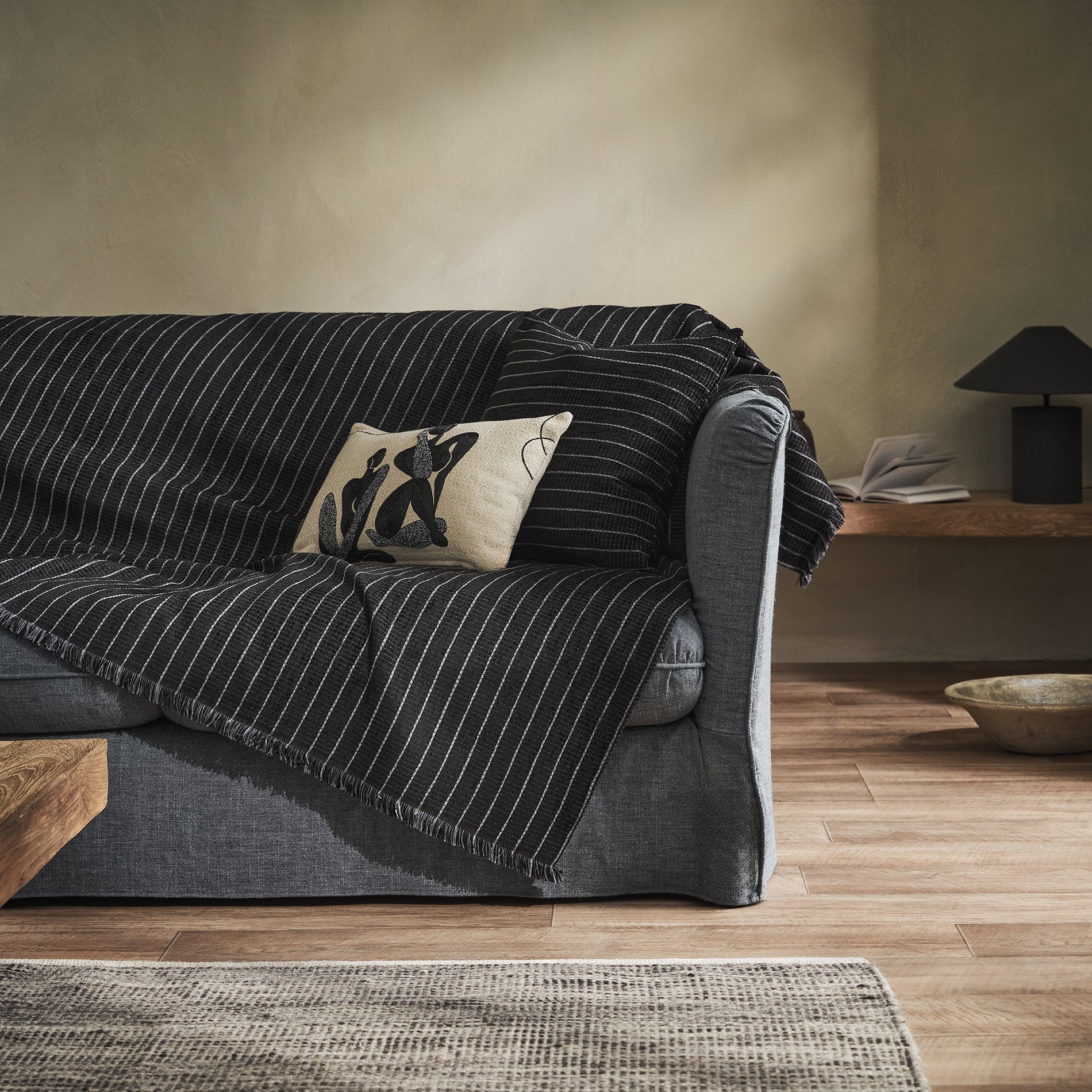 Throw Thyra Black Board 273/14