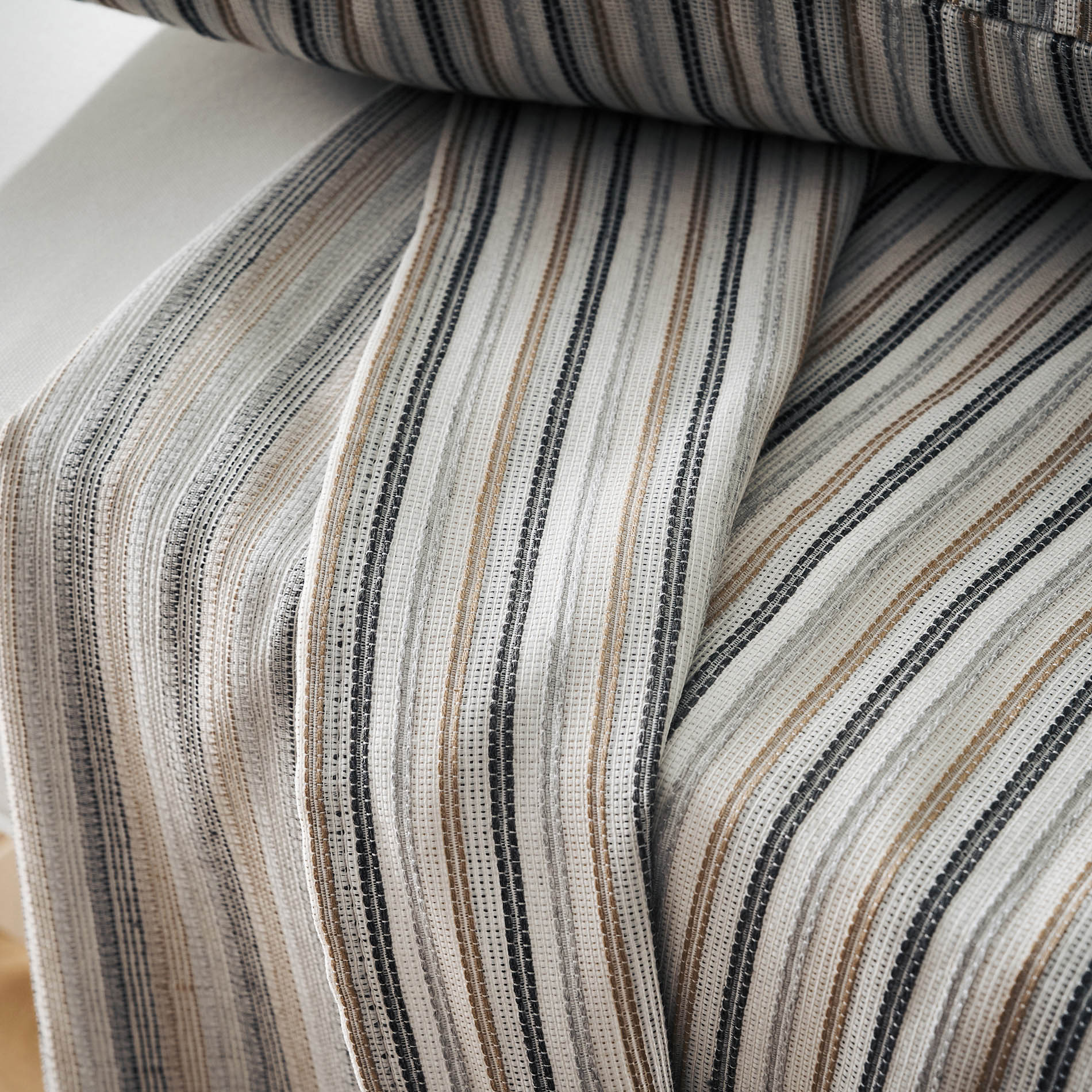 Throw Clover Brown/Grey 334/21