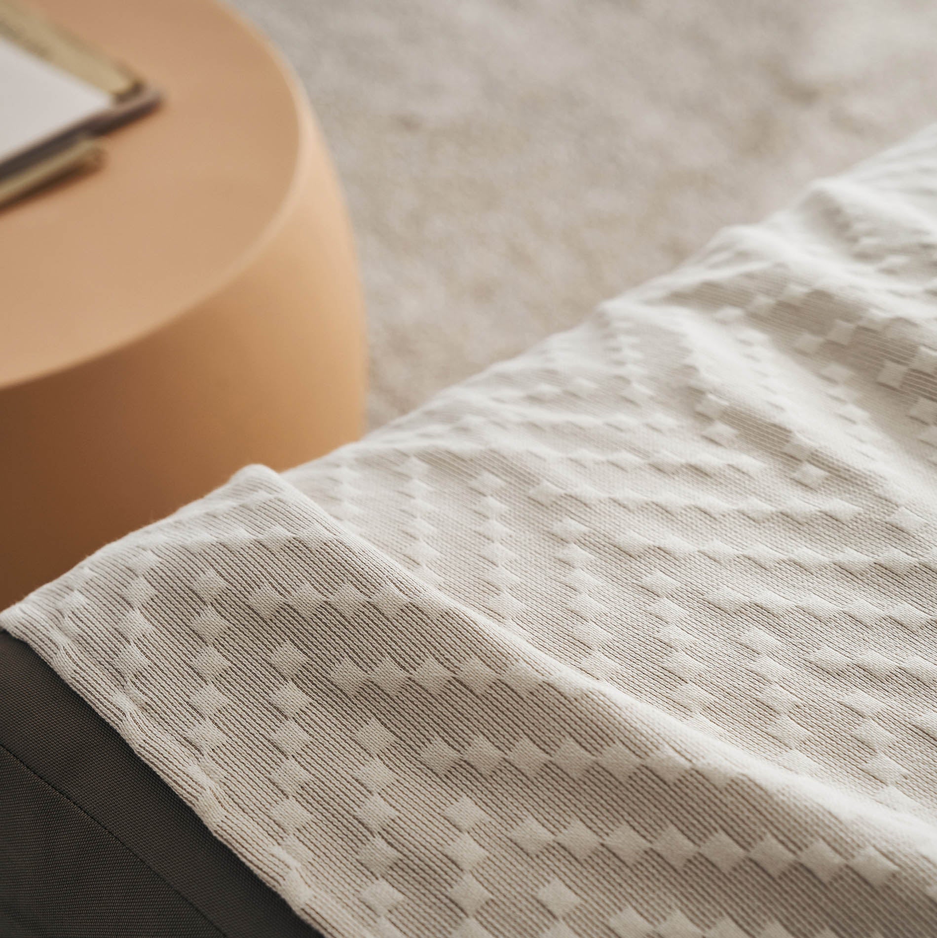 Throw Ori Natural Beige 401/06