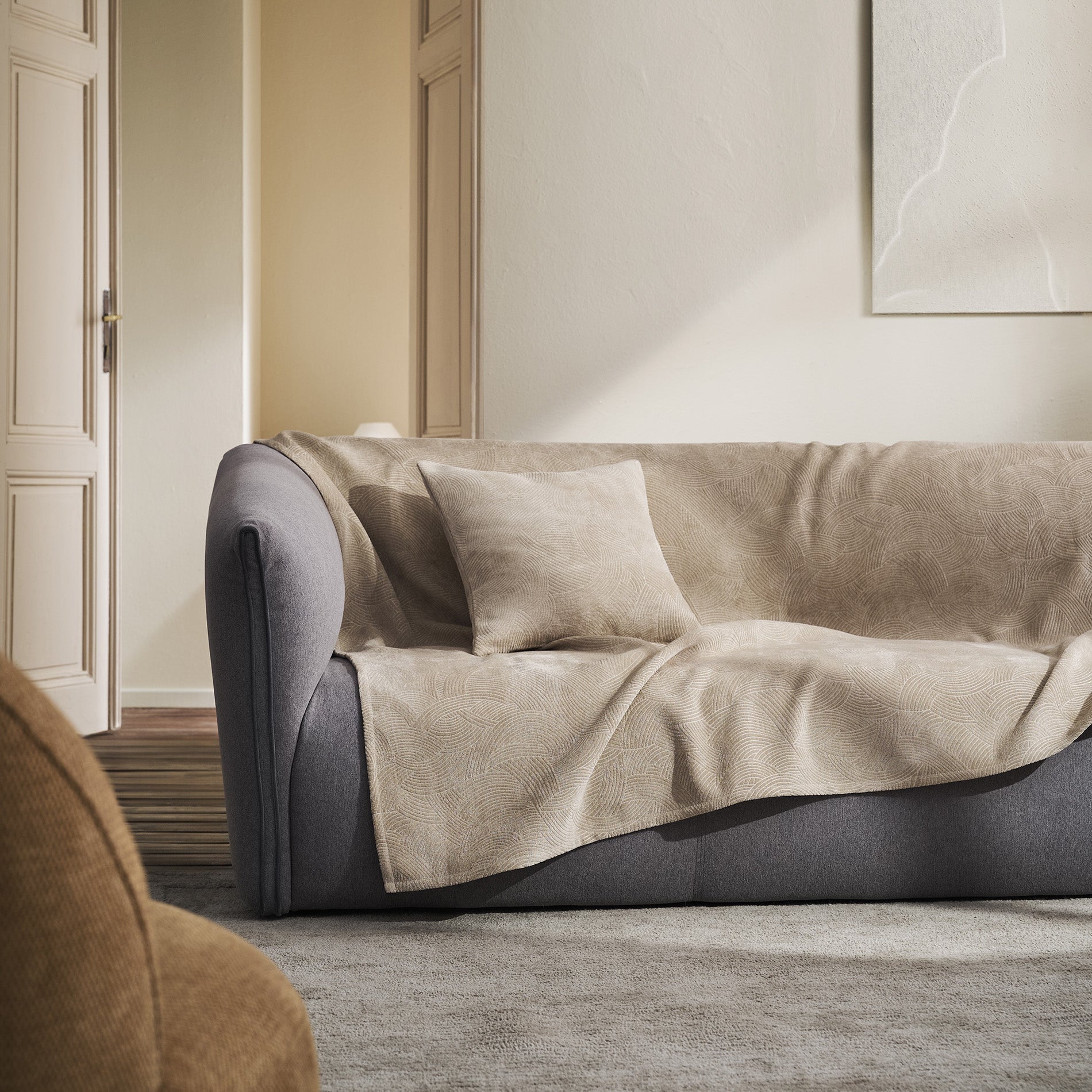 Throw Nimbus Warm Beige 447/39