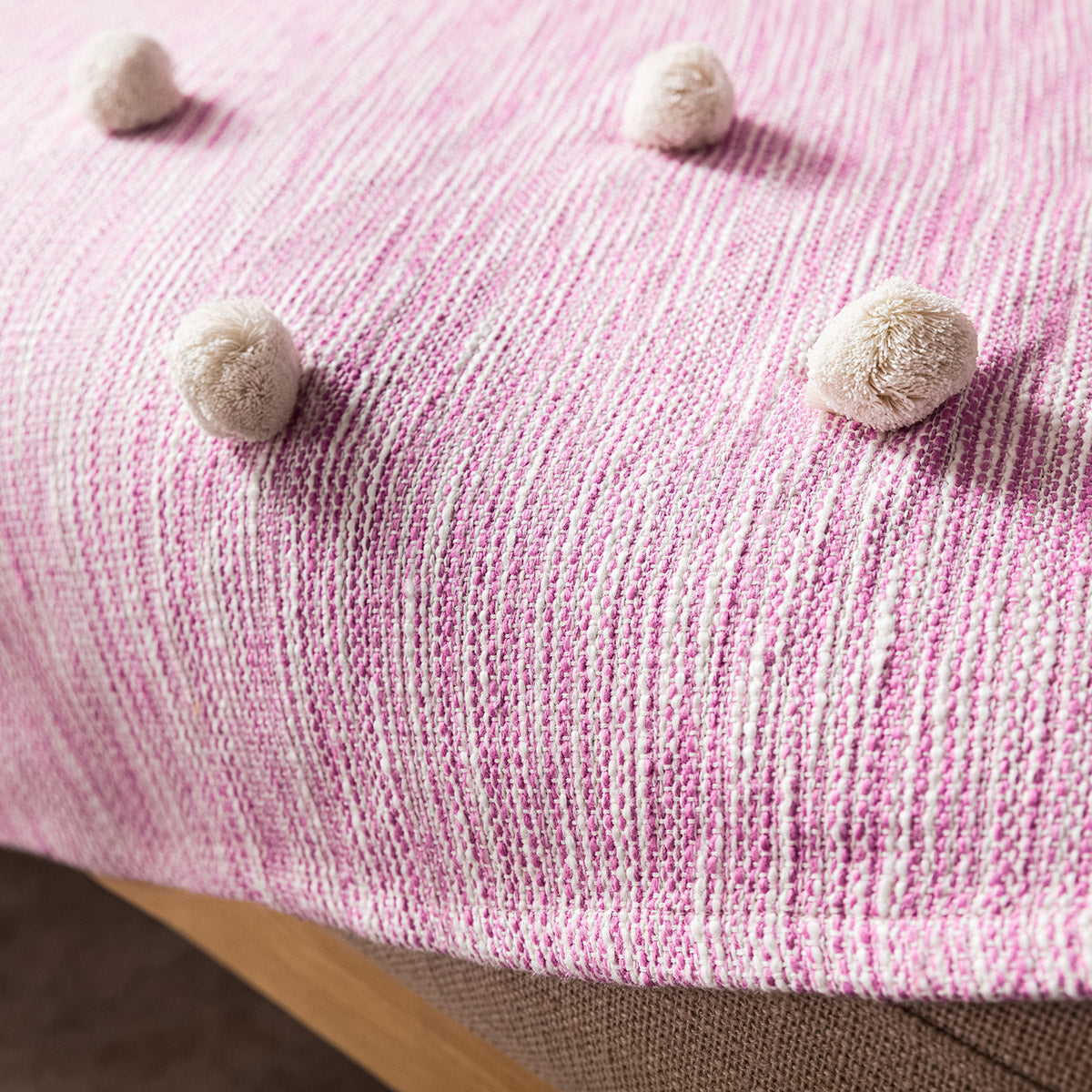 Decorative Throw 135x180cm Poms Fuchsia 555