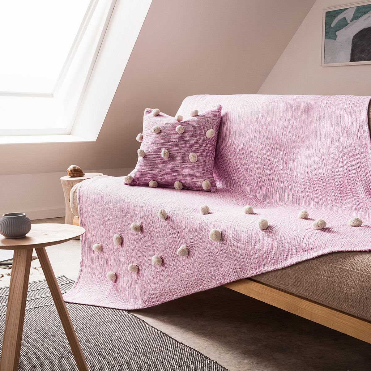 Decorative Throw 135x180cm Poms Fuchsia 555