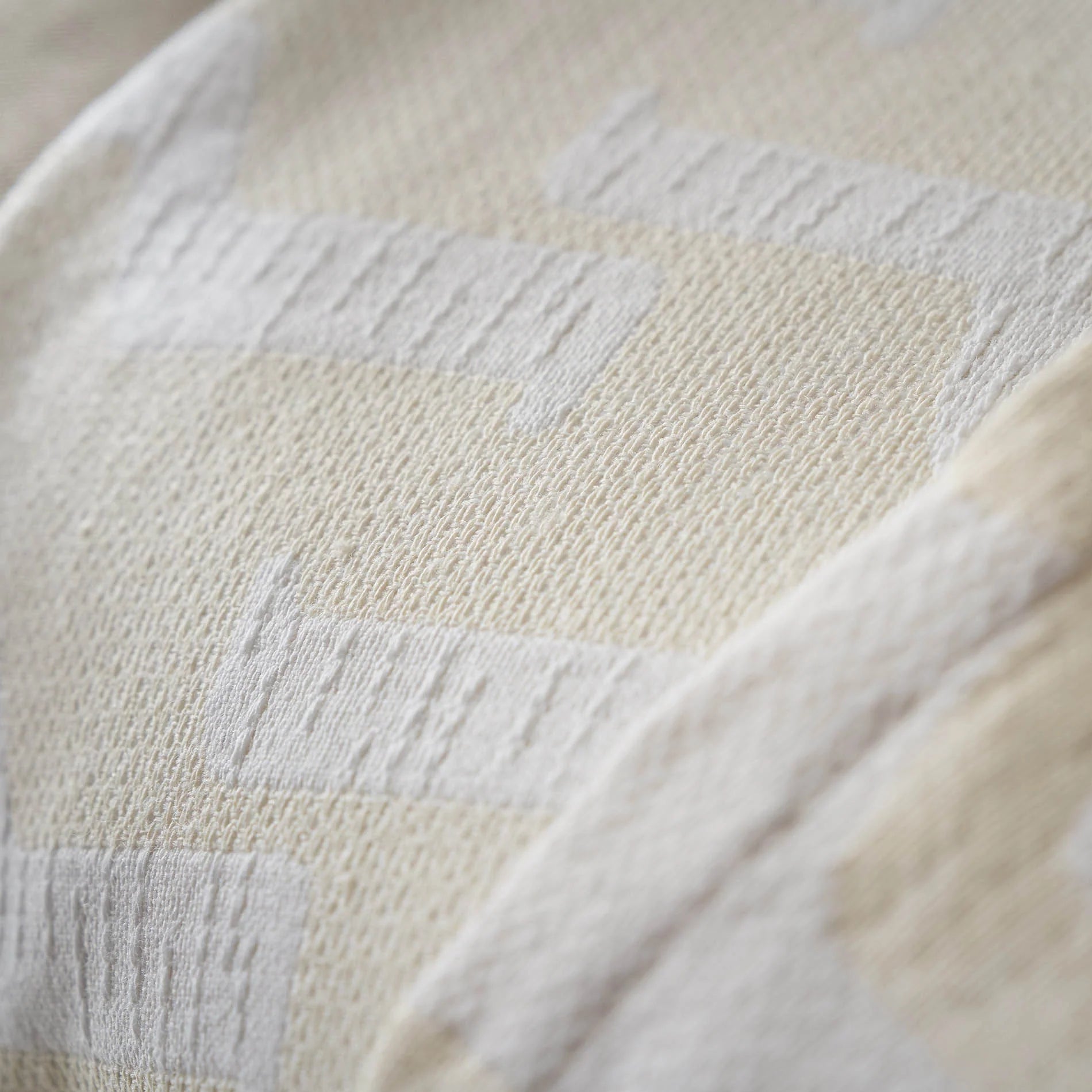 sofa throw Clover Polar White 558/16
