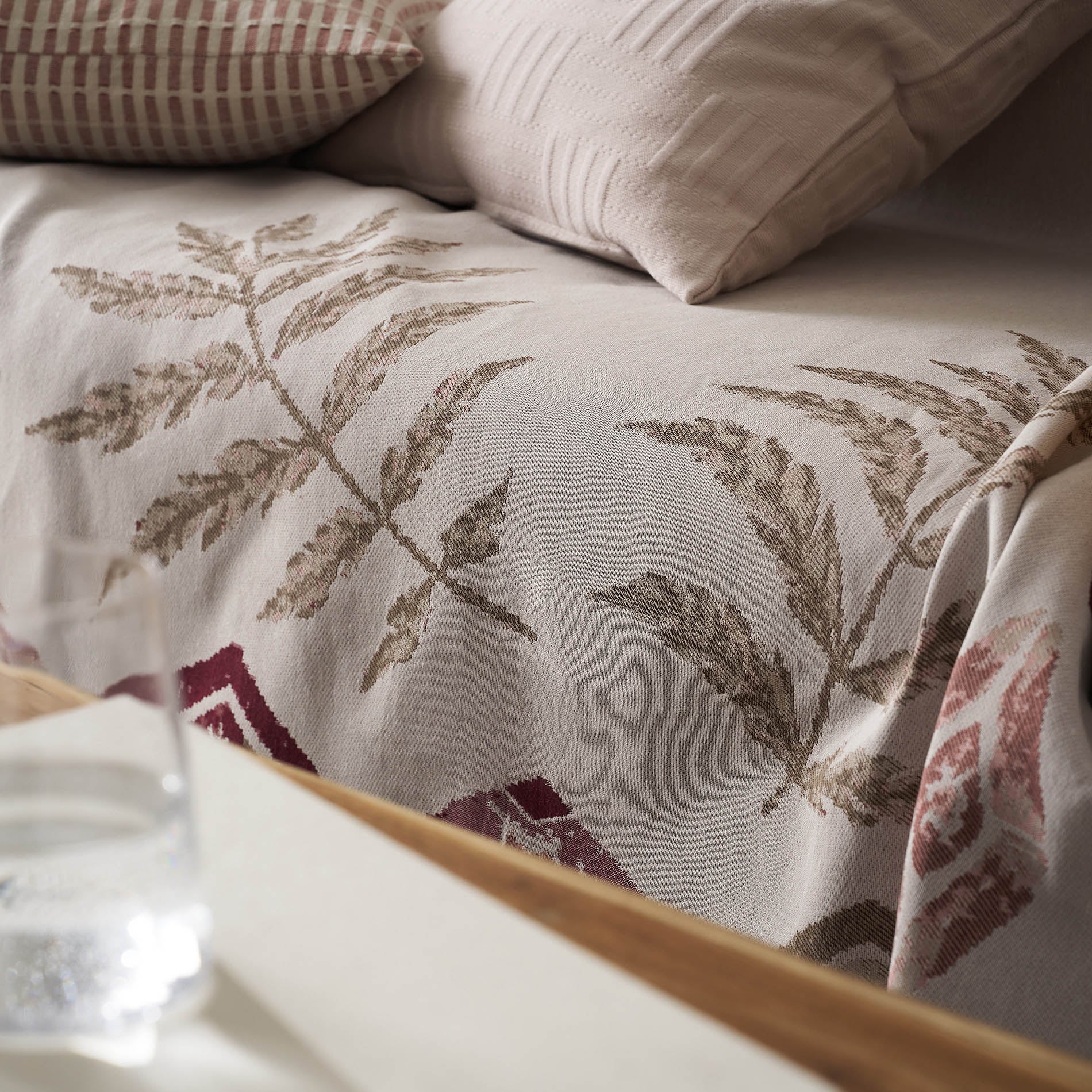 sofa throw decoration 180x210cm Ishara Cherry 573/02