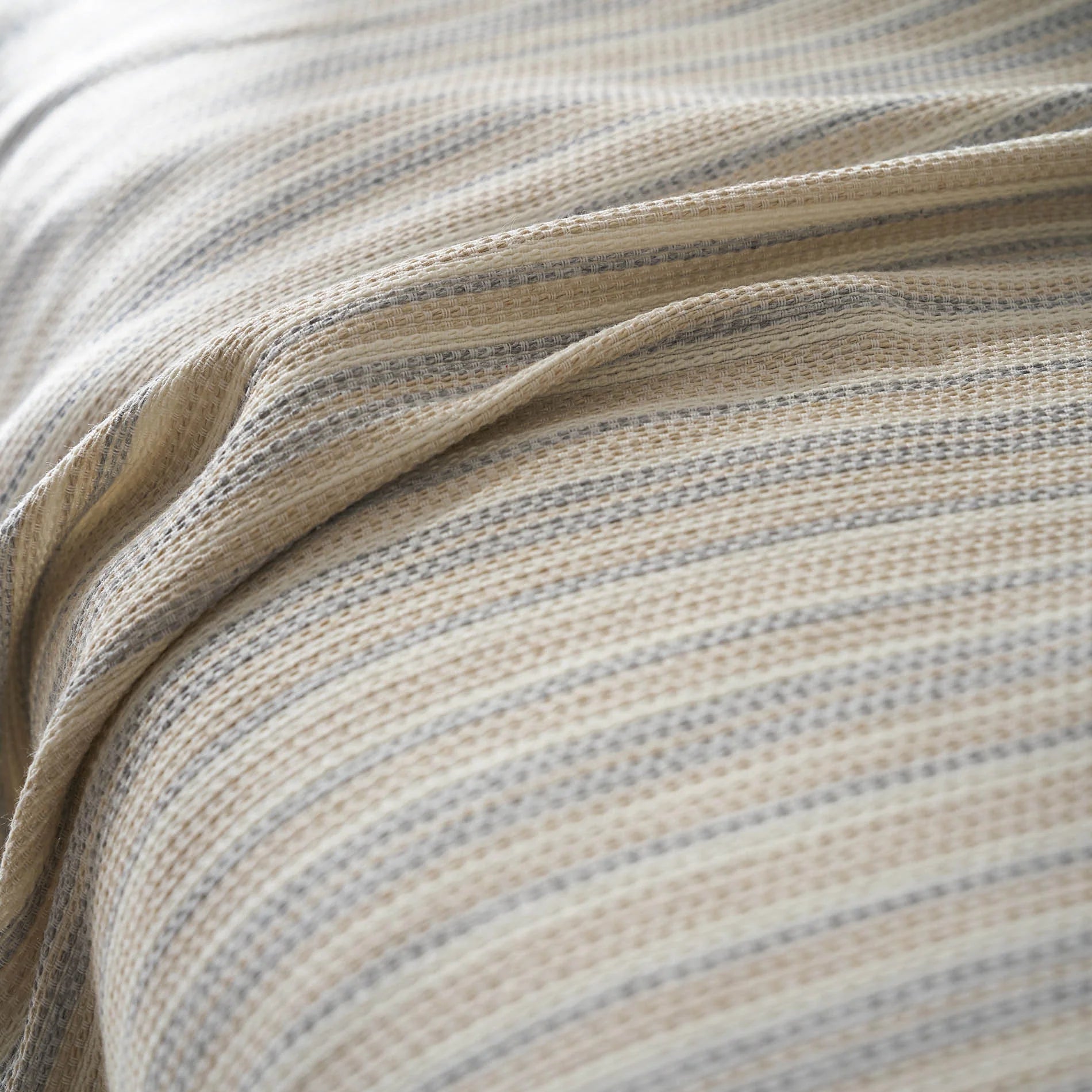 sofa throw Nymeria Light Grey 574/15