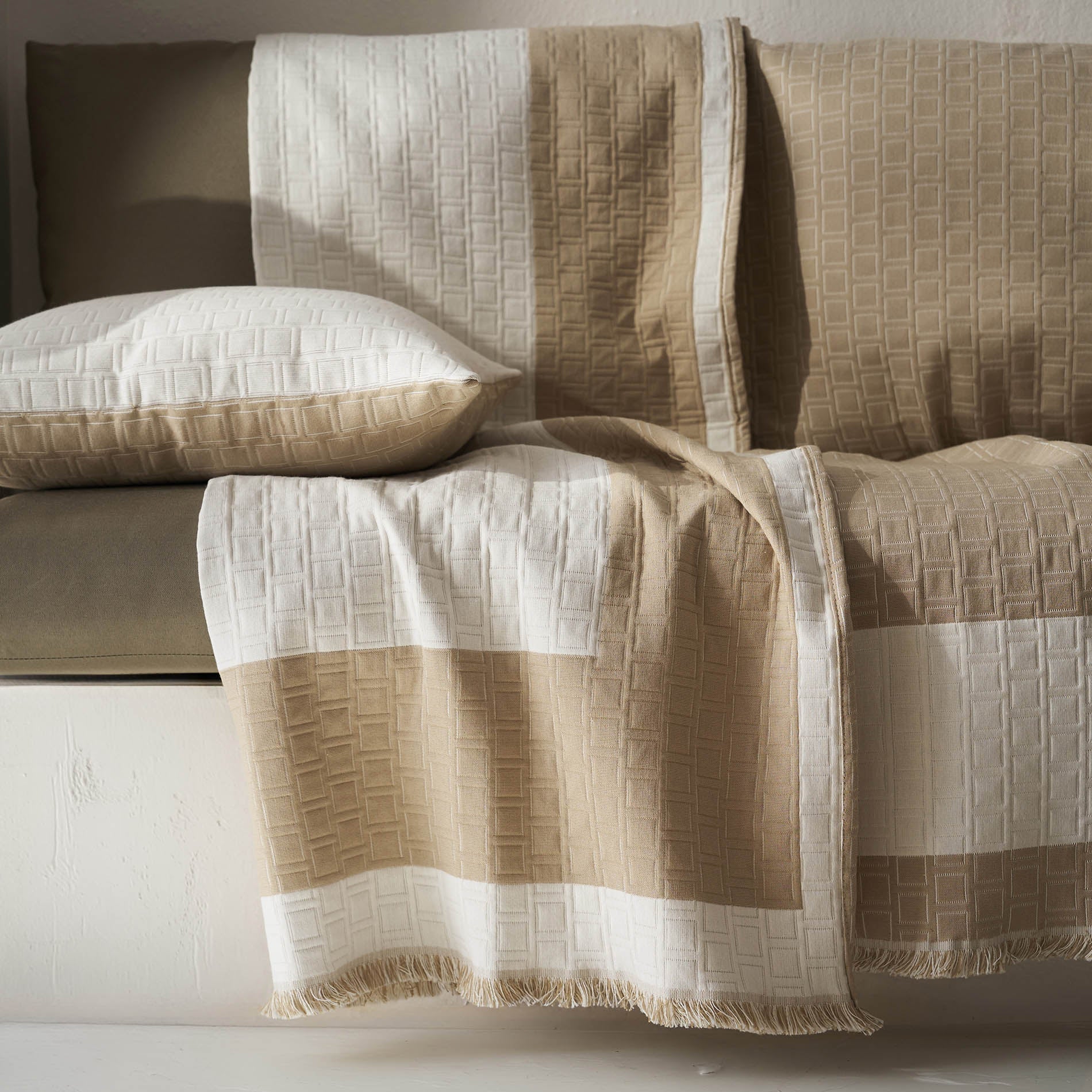 Ριχτάρι Solenne Almond Beige 591/06