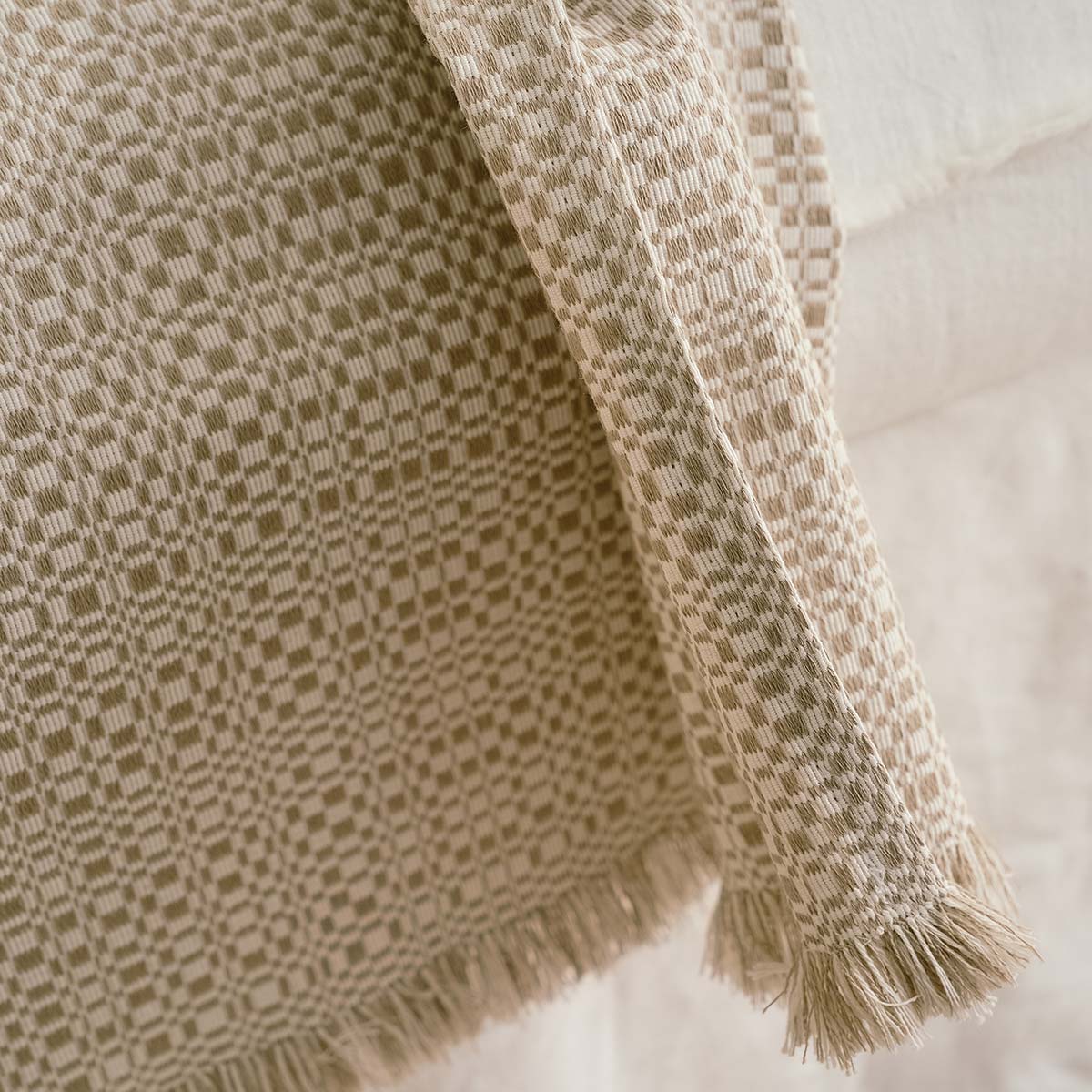 Two-Seater Throw 180X250cm Liberta Willow Beige SS23 841/52
