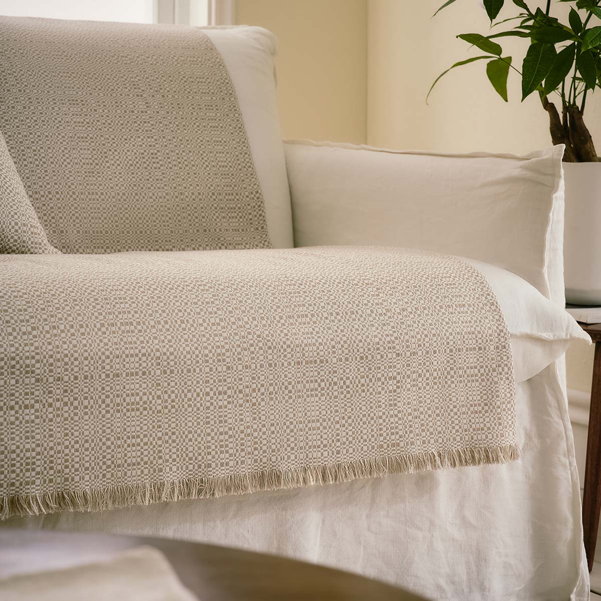 Two-Seater Throw 180X250cm Liberta Willow Beige SS23 841/52