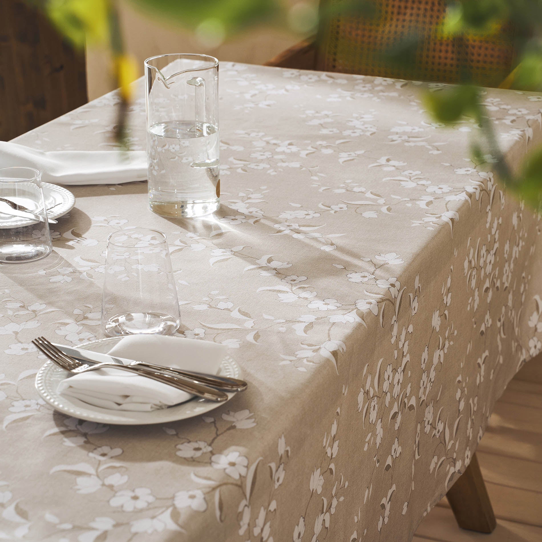 Tablecloth 135x135cm Marcia 367