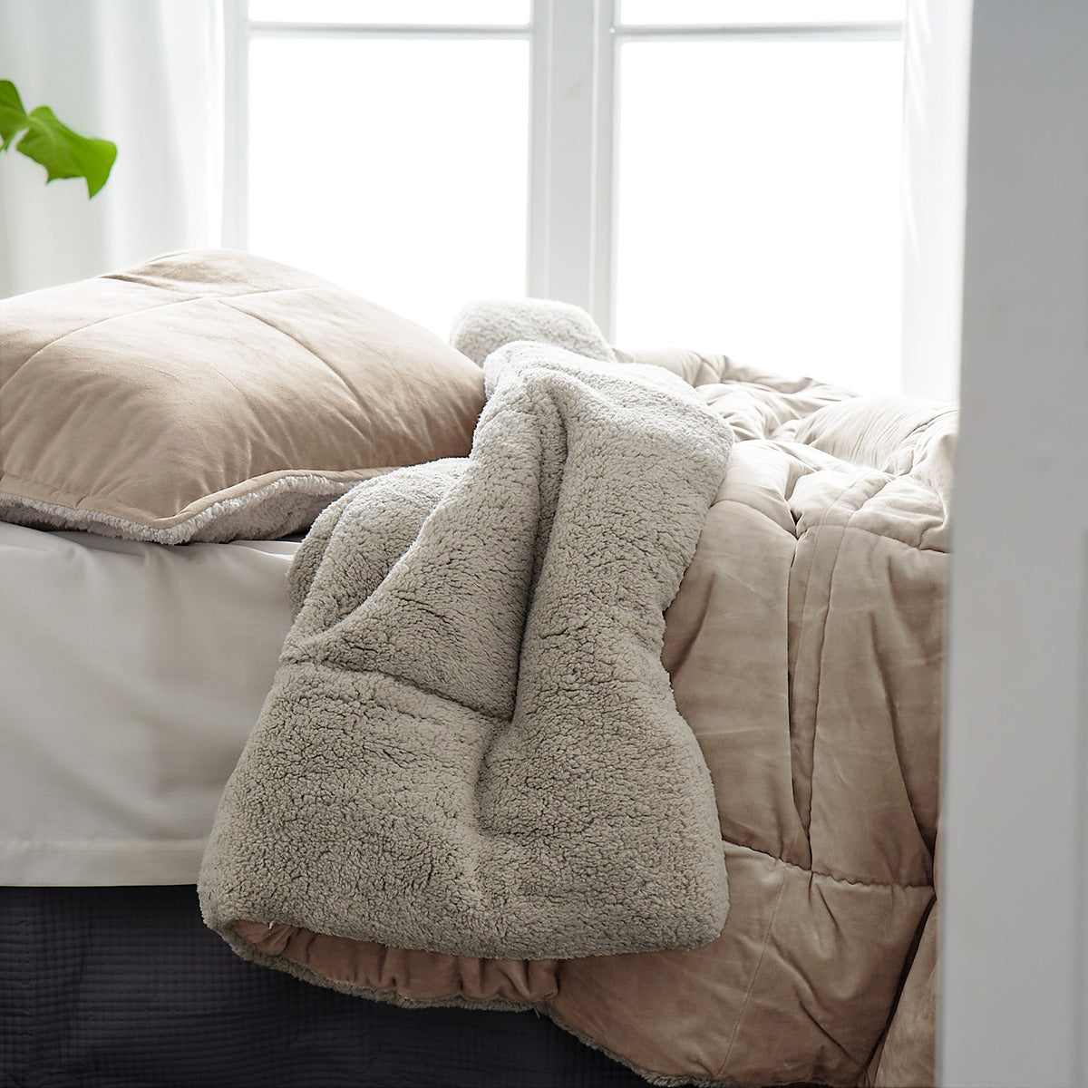 Teddy Pearl Salmon Quilt-Blanket 407/23
