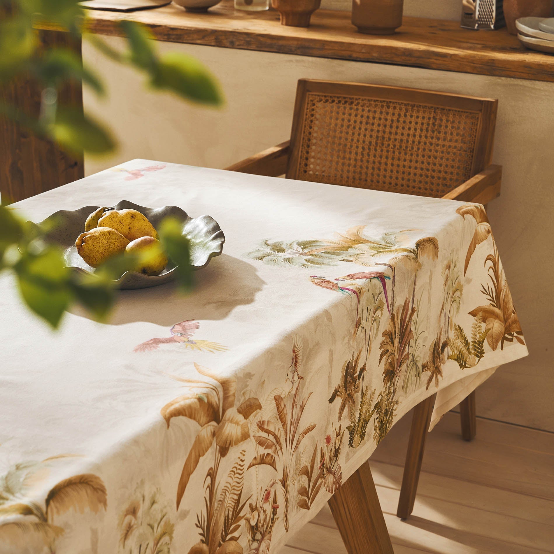 Τραπεζομάντηλο Raven 321