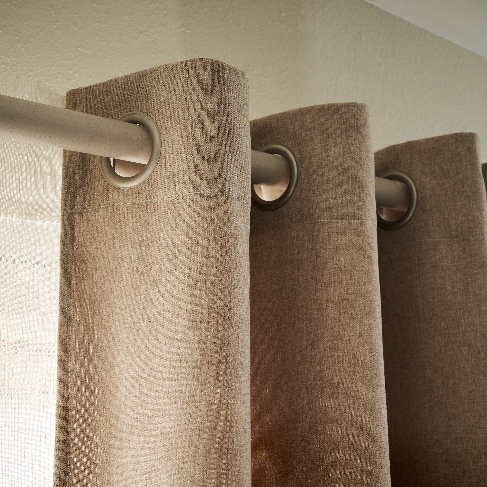 Curtain with rings 140x280cm Isolde Soft Beige 460/06