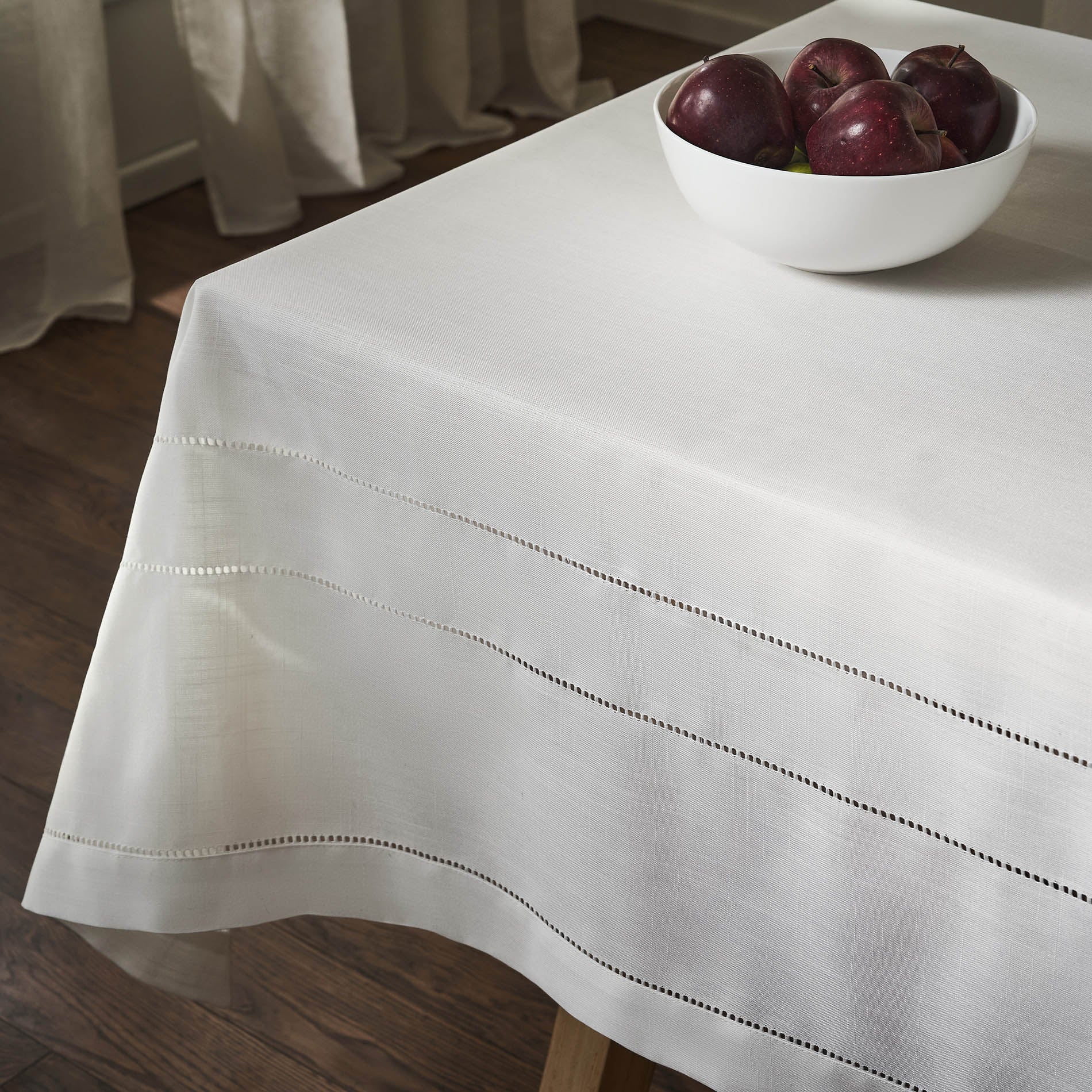 Tablecloth 150x260cm Lorelai Offwhite 197
