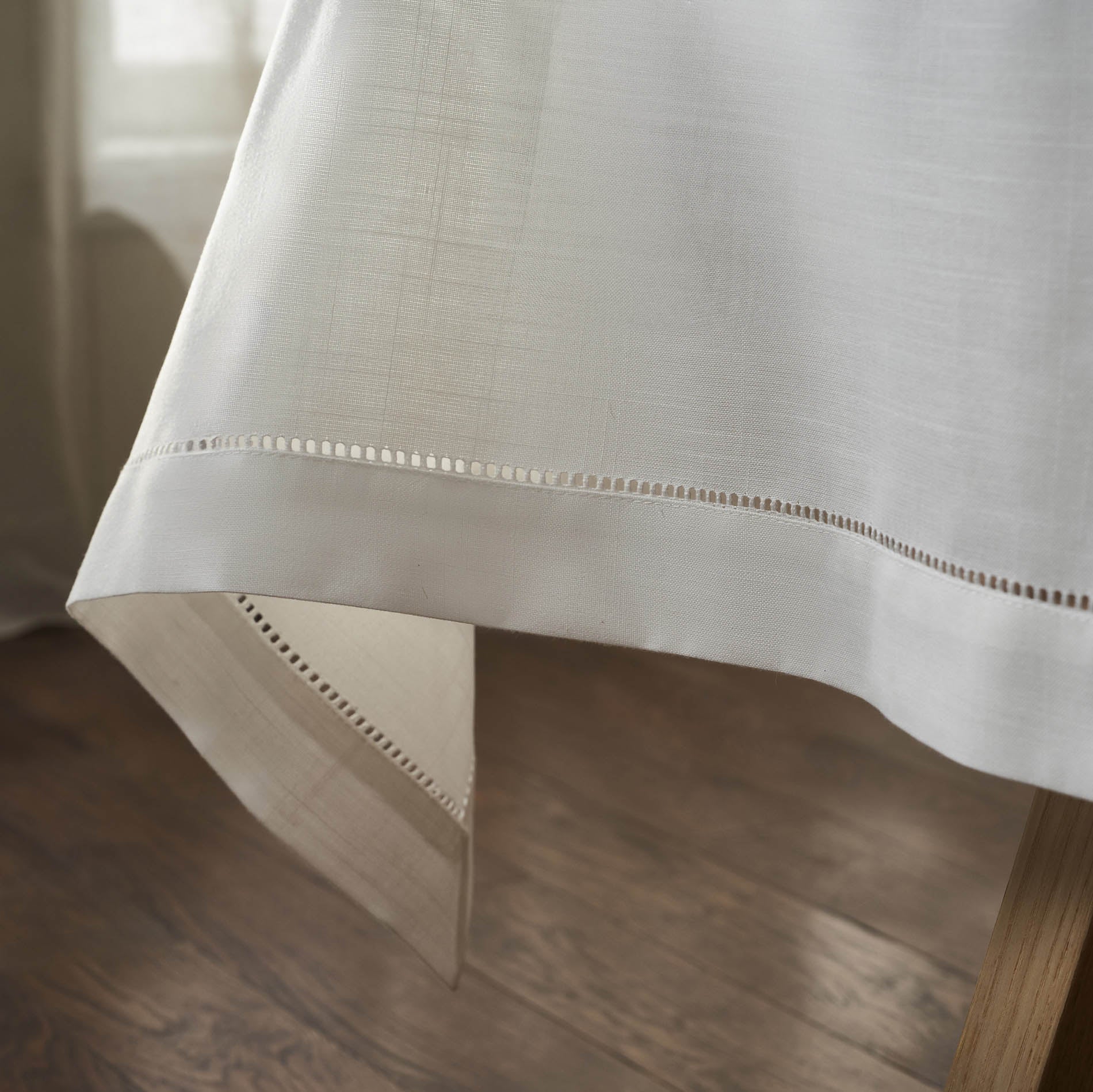 Tablecloth 150x220cm Lorelai Offwhite 197