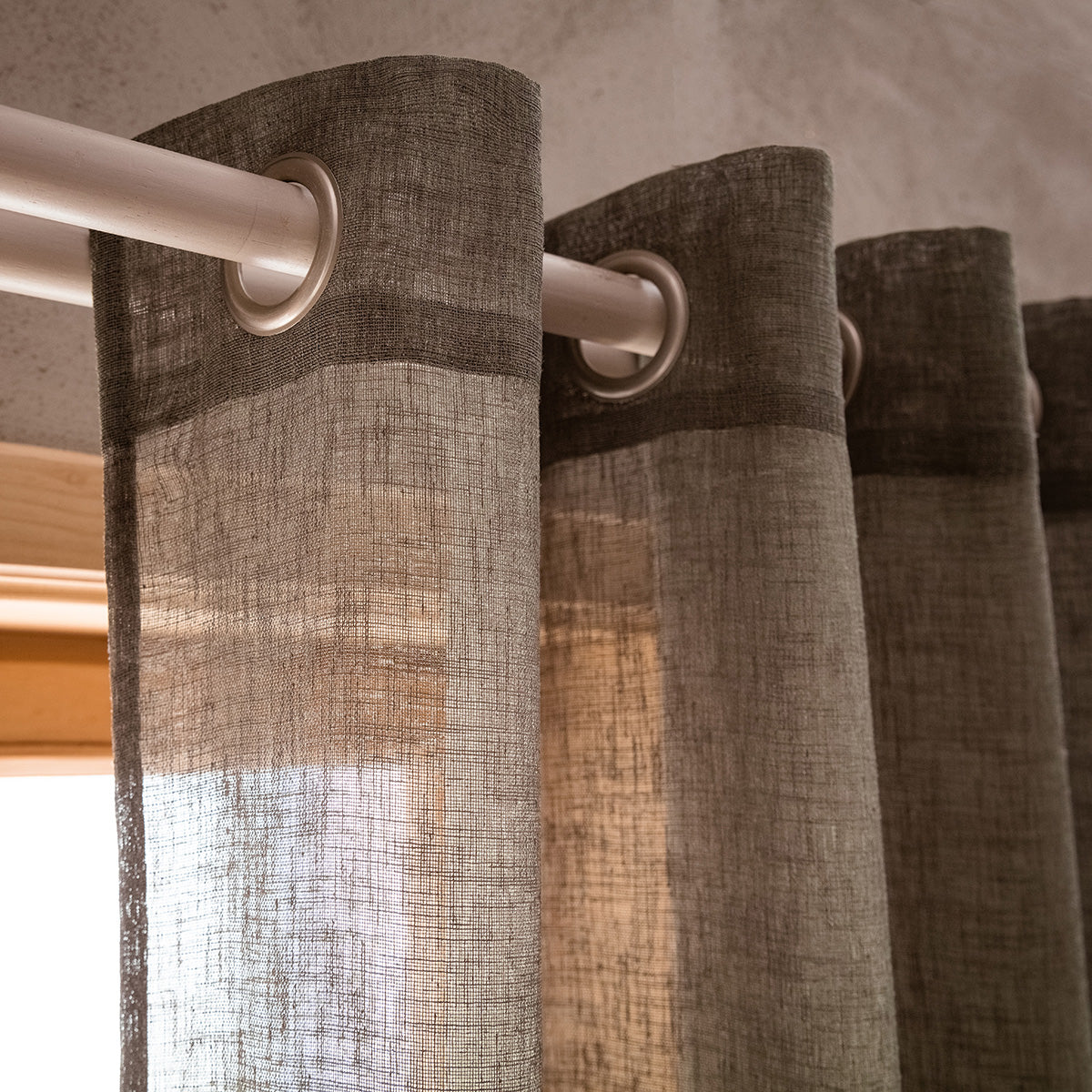 Curtain with rings 140x280cm Combe Khaki 502/07