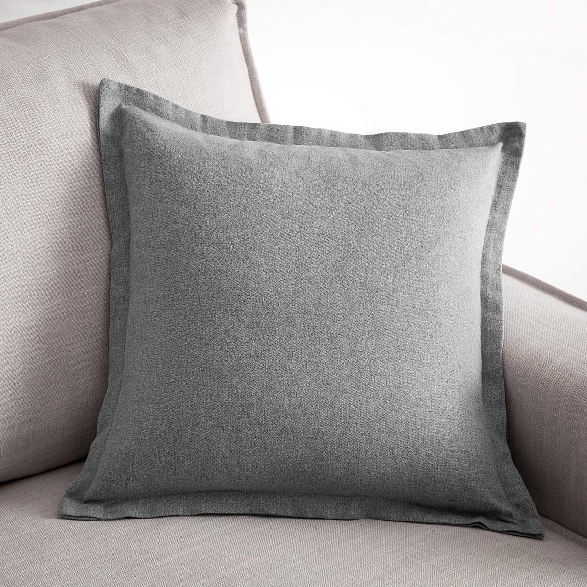 Cushion 43x43cm Isolde Elephant Gray 460/15