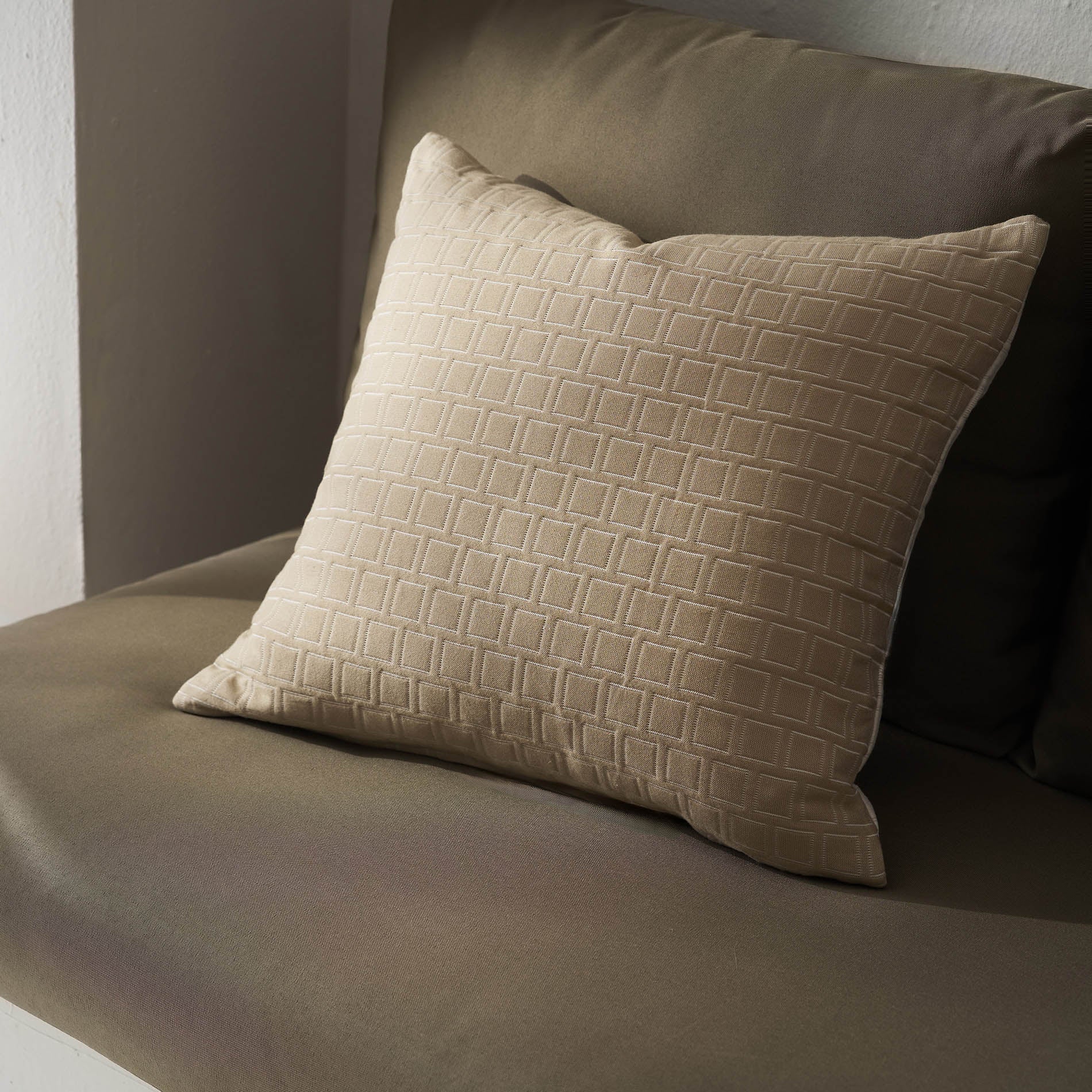 Pillowcase 50x50cm Solenne Almond Beige 591/06