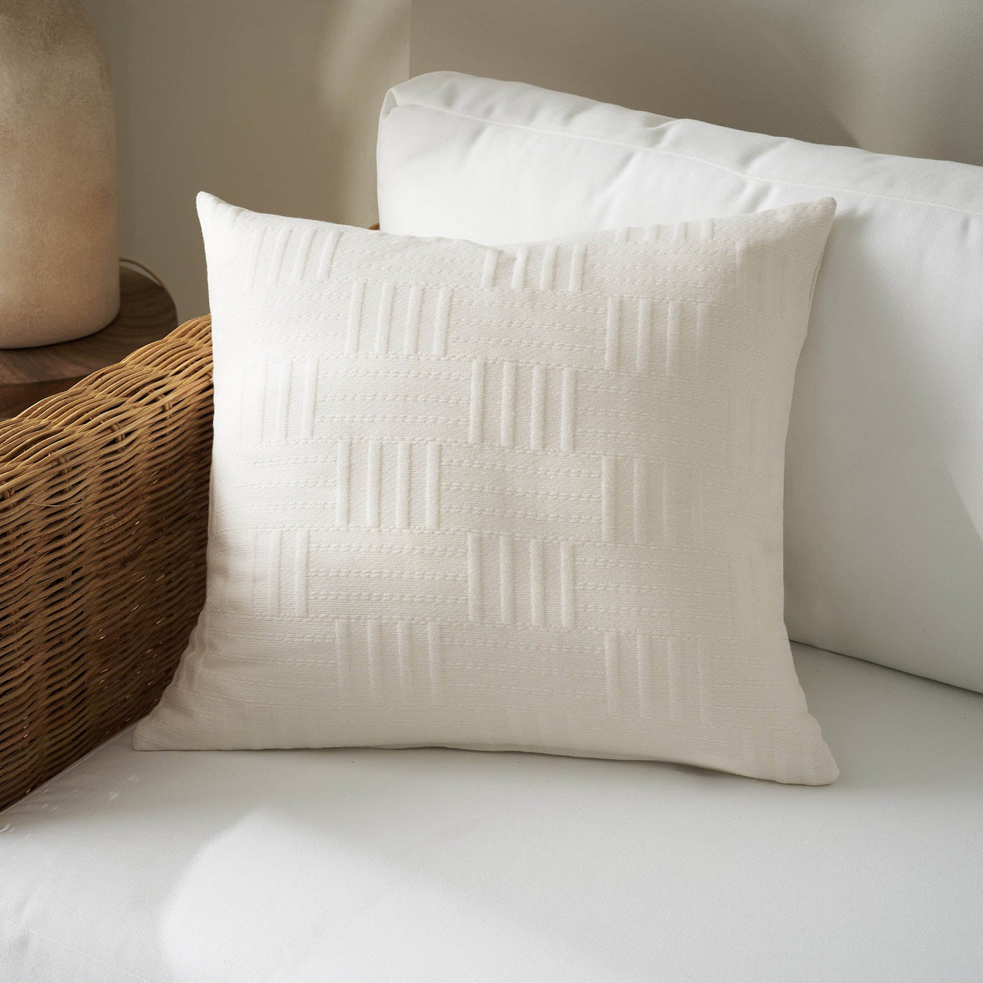 Pillowcase 50x50cm Calyra Ivory 654/05