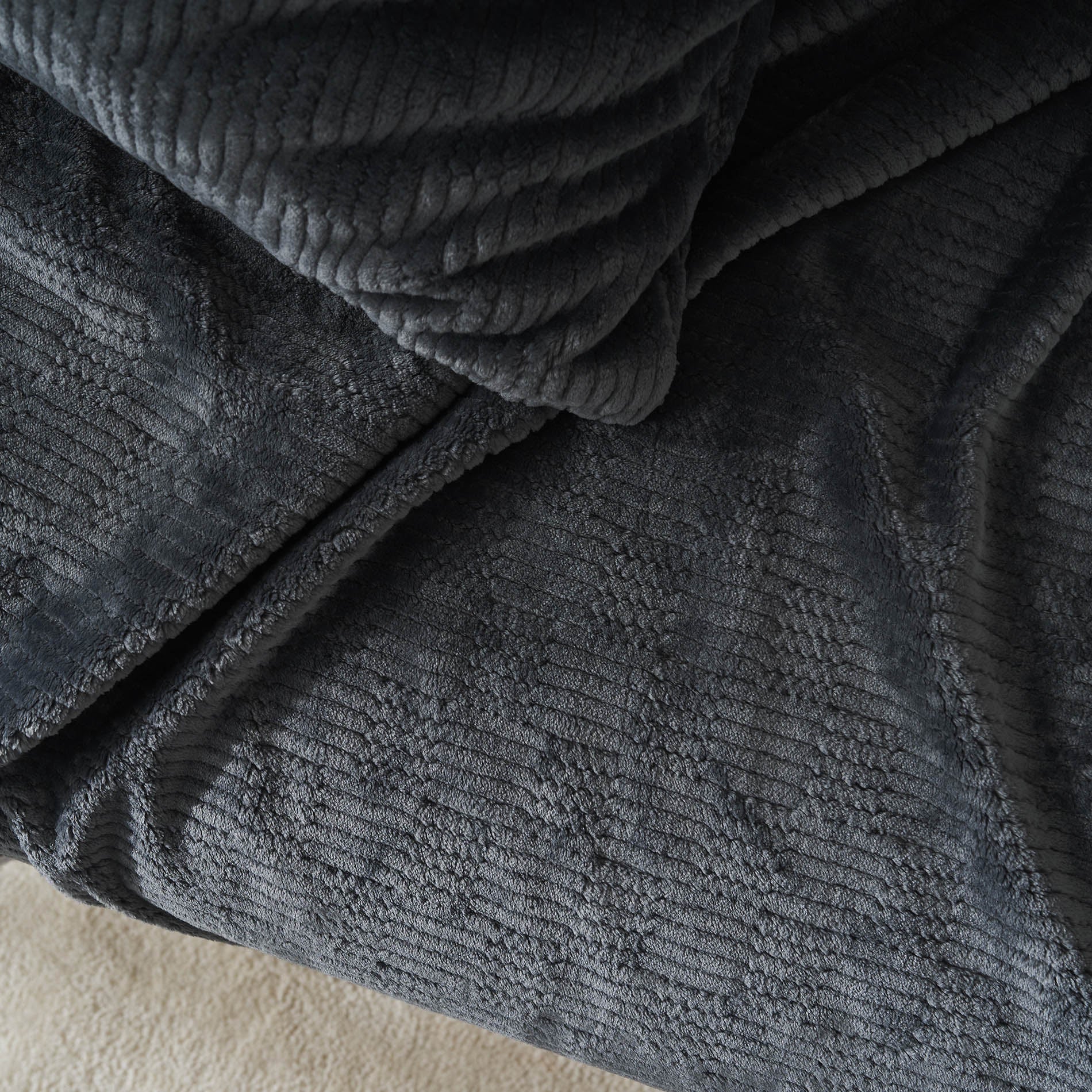 Throw Polar Pearl Grey 109/15