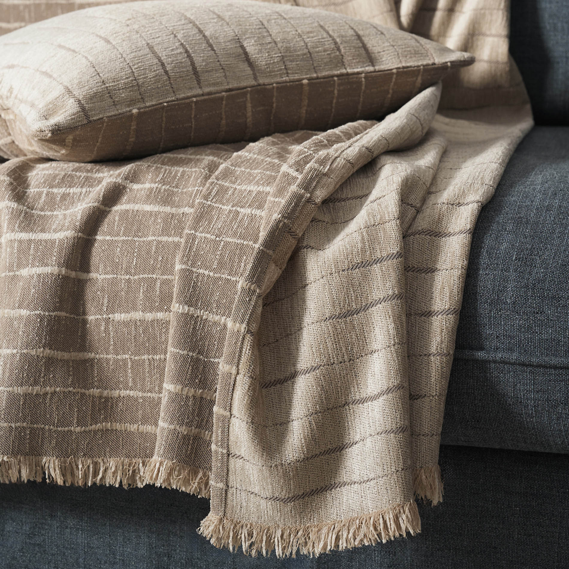 Throw Vespera Beige 148/06