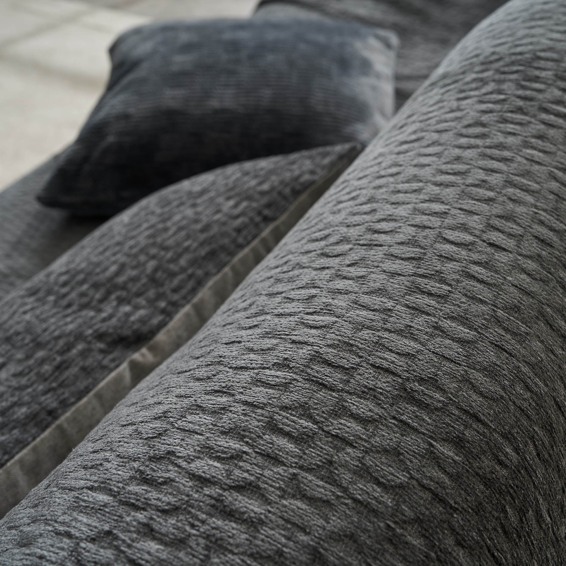 Ondine Throw Pearl Grey 184/14