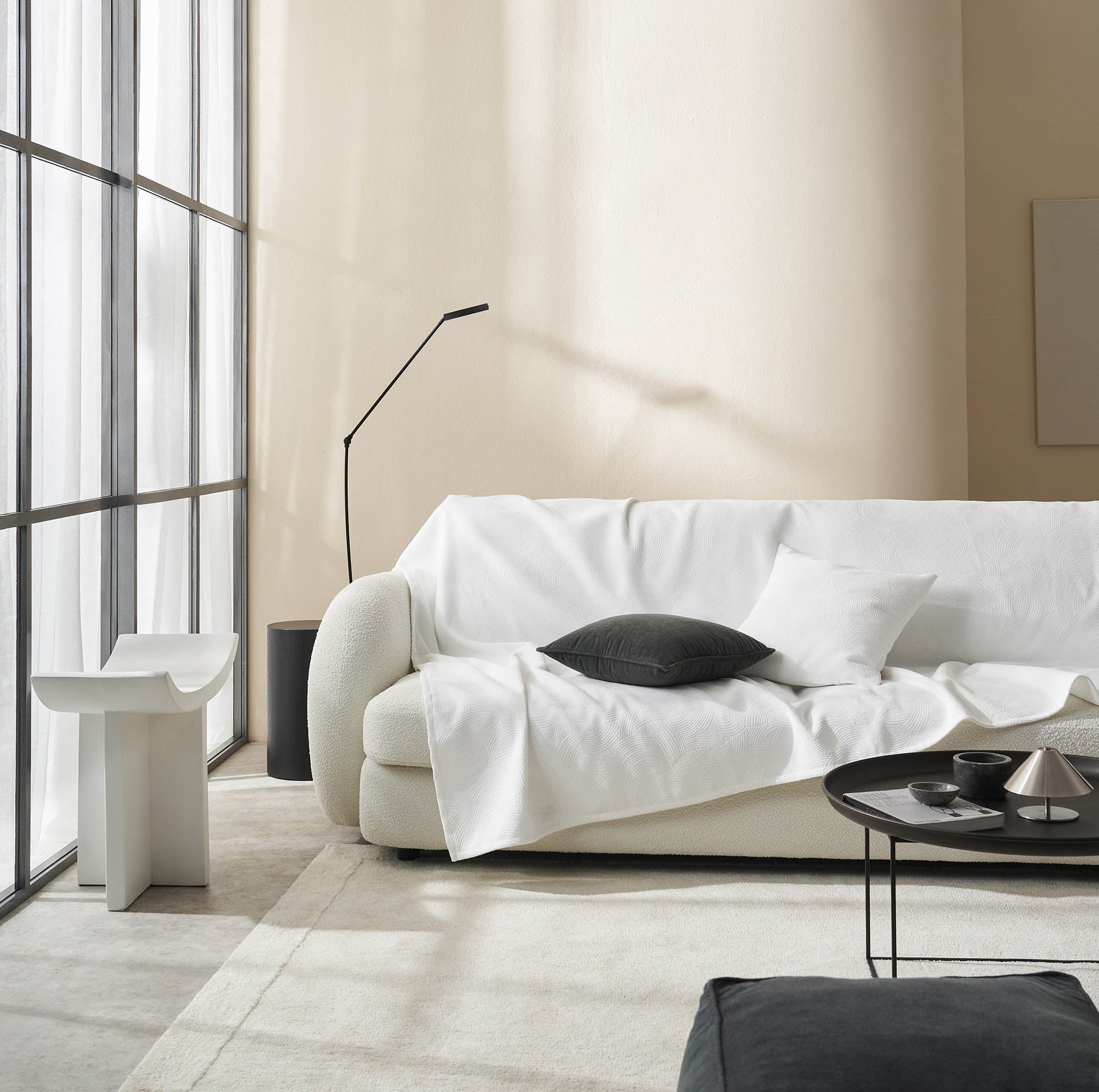 Throw Nimbus Polar White 447/26