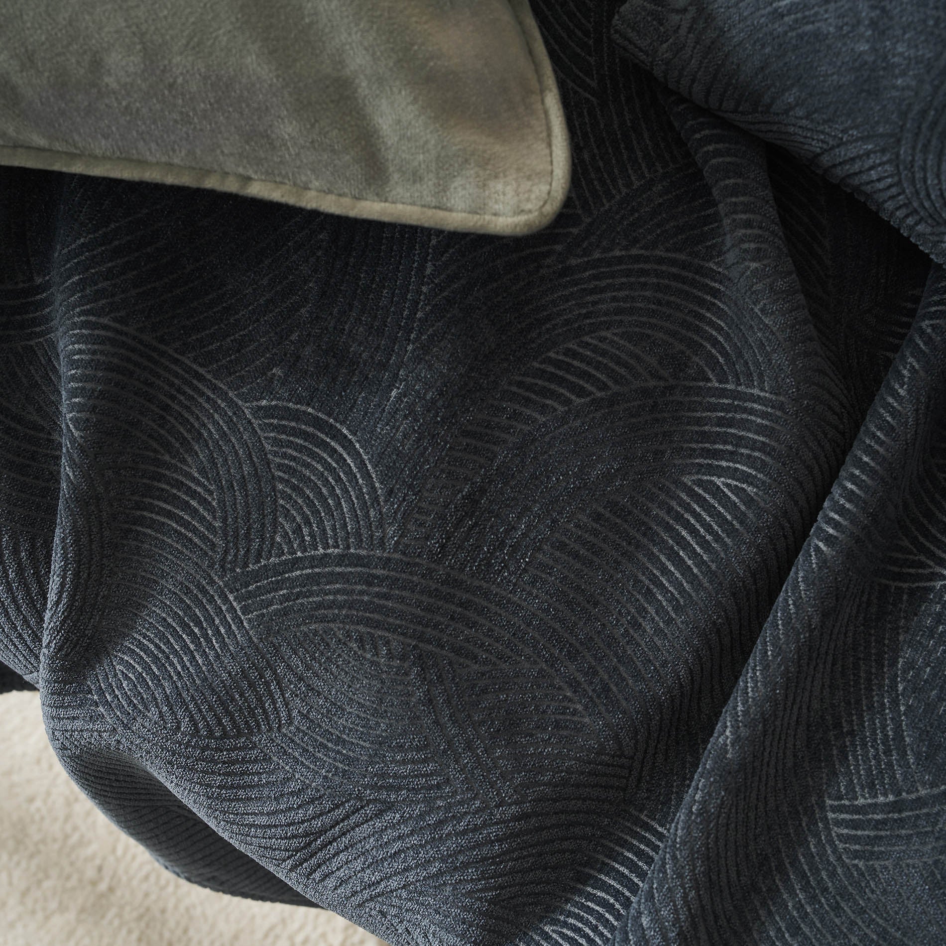 Throw Nimbus Pearl Grey 447/42
