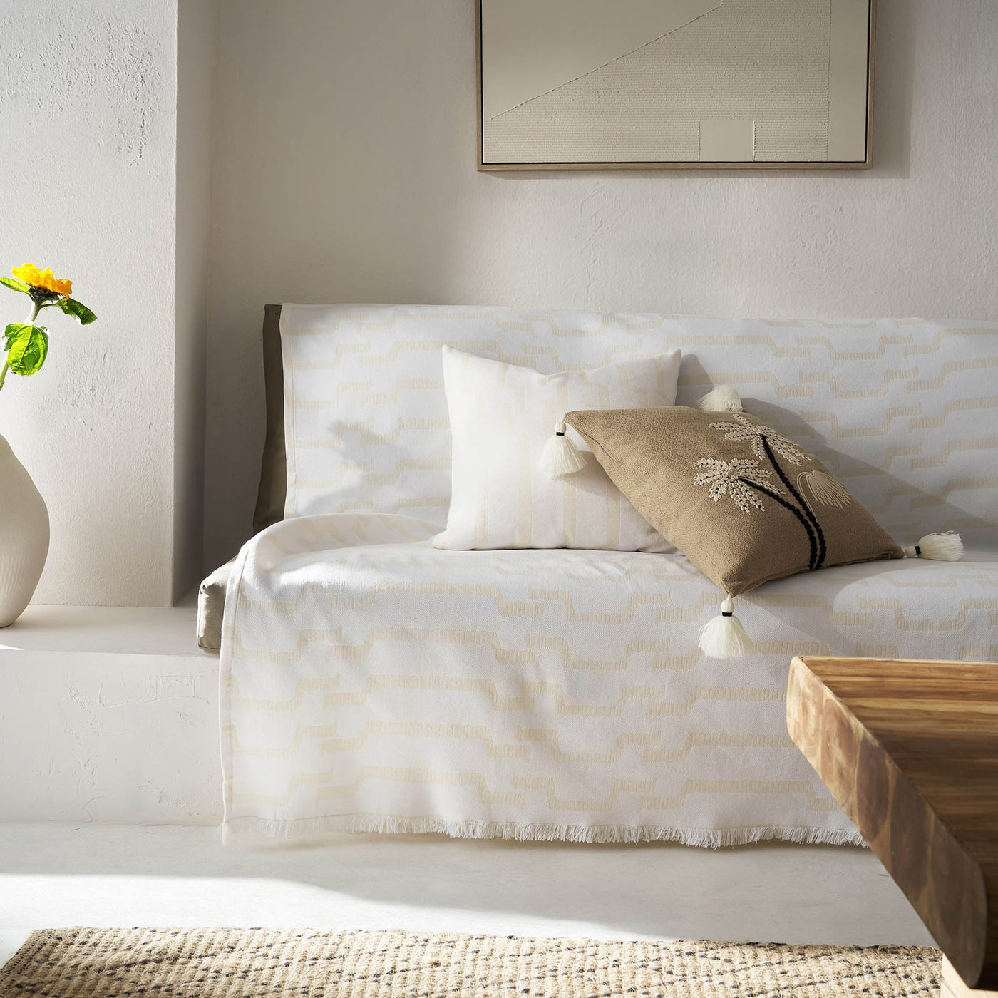 sofa throw Clover Polar White 558/16