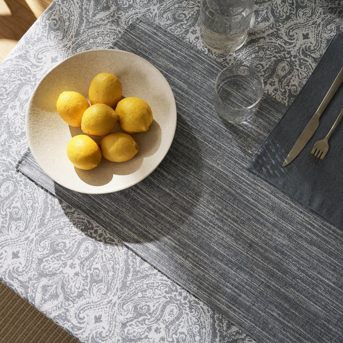 Perla Tablecloth 176