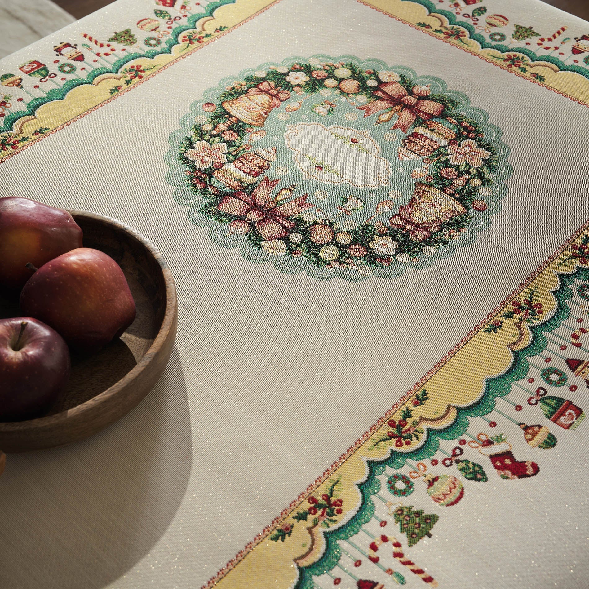 Xmas Tablecloth 212
