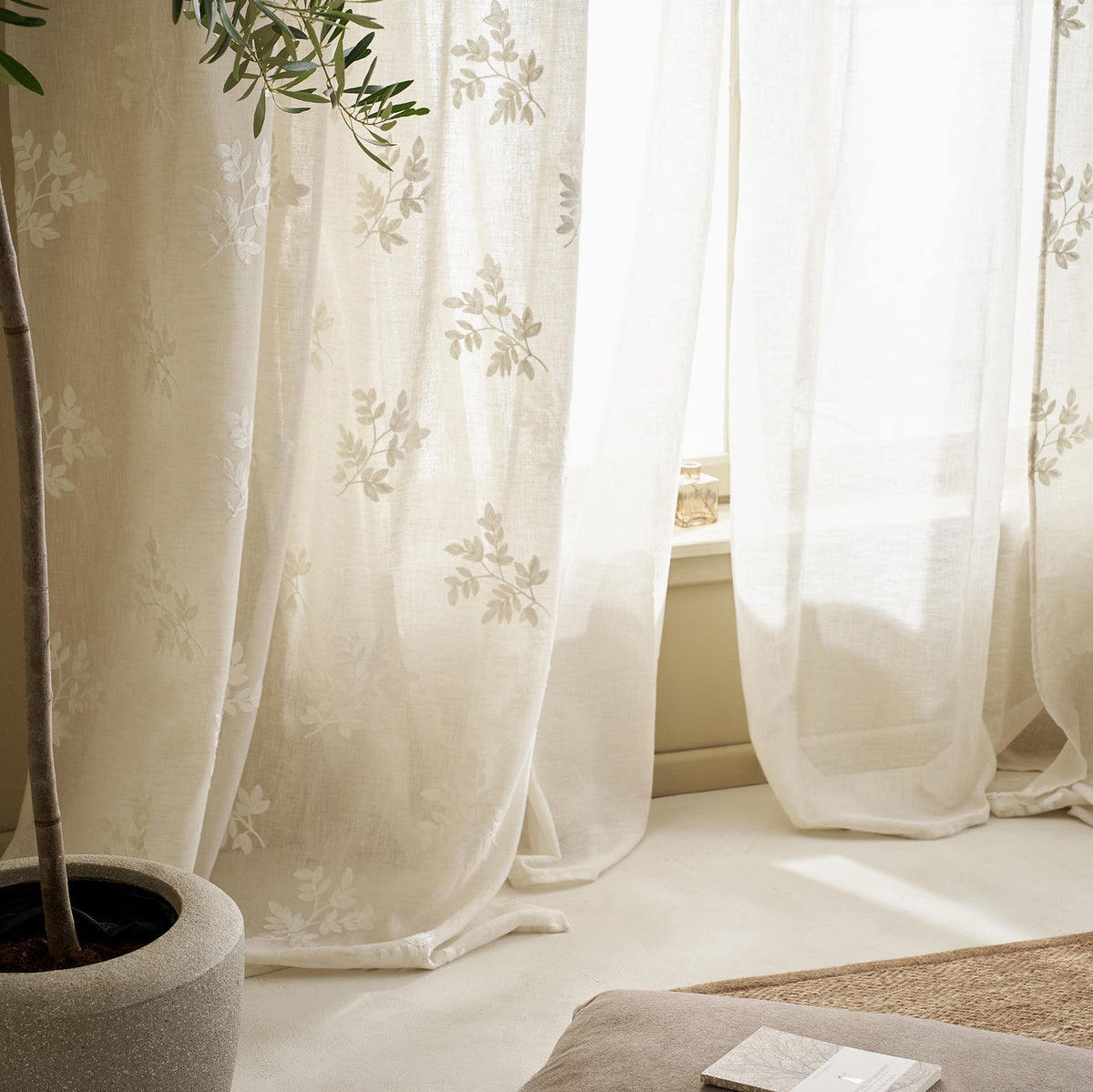 Κουρτίνα με τρουκς Leaf Beige 532/06